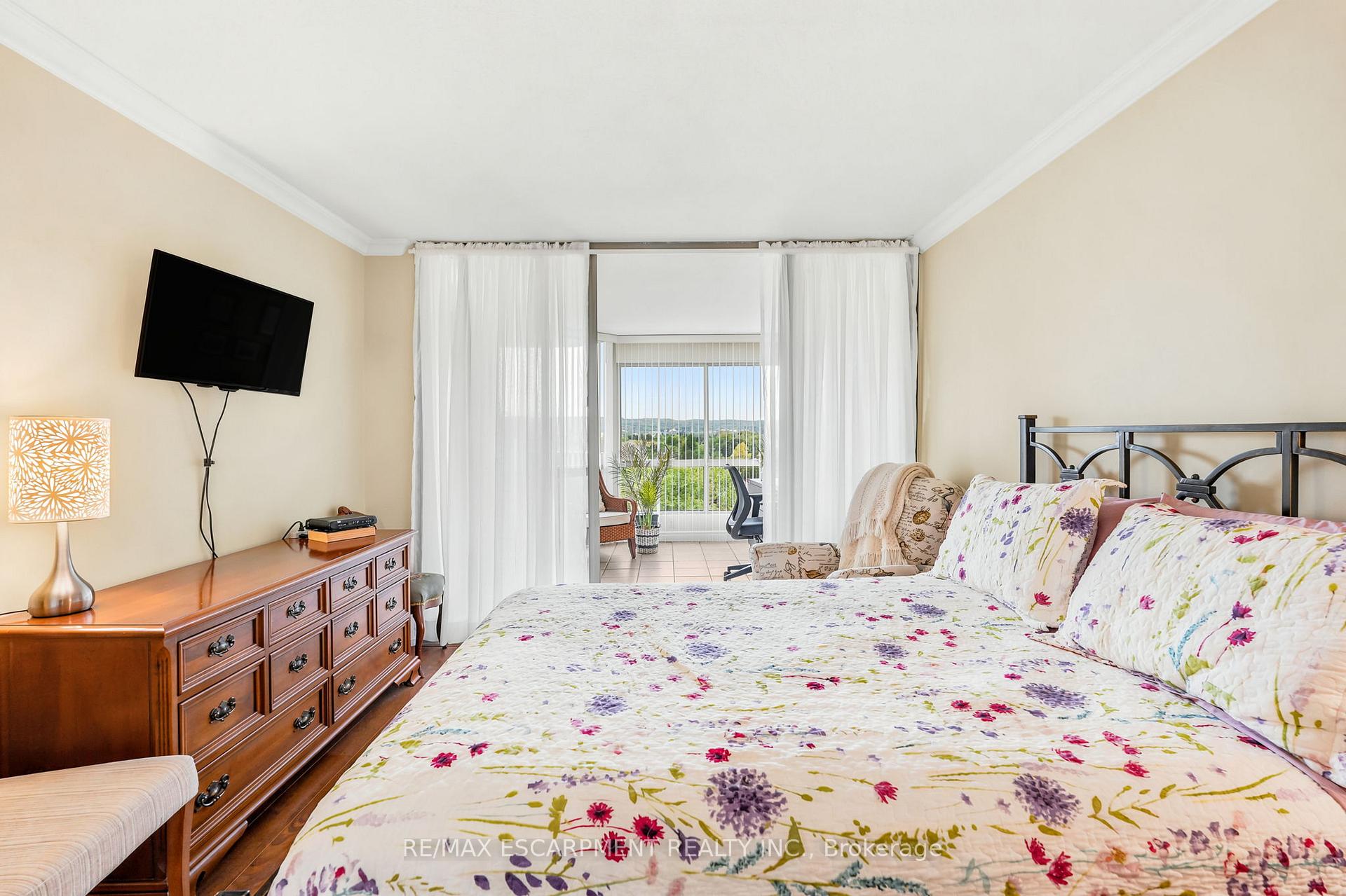 Photo 22 of Unit 1003, 1201 North Shore Boulevard E, Burlington, Brant — HOMEH