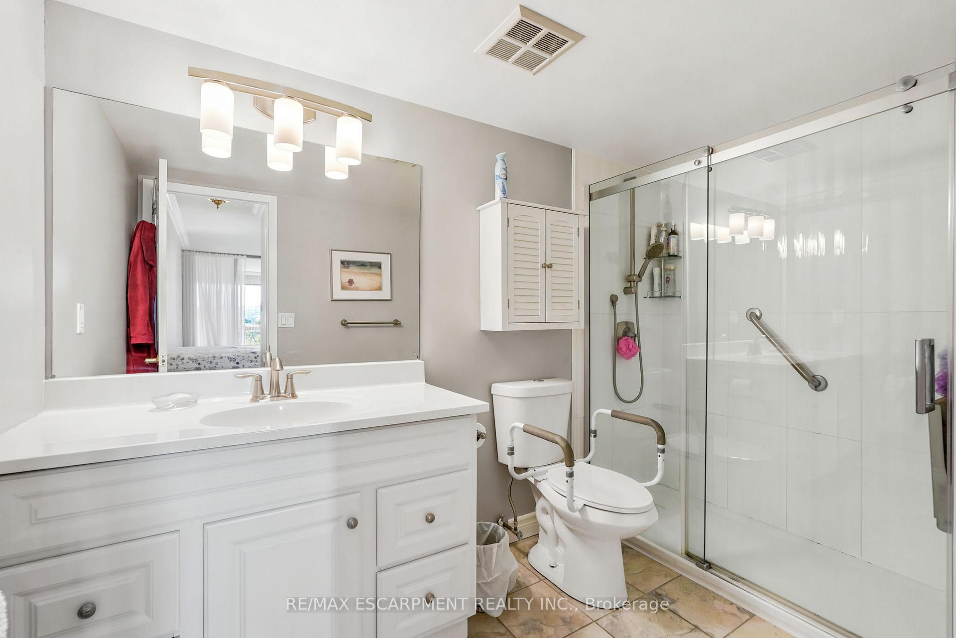 Photo 23 of Unit 1003, 1201 North Shore Boulevard E, Burlington, Brant — HOMEH