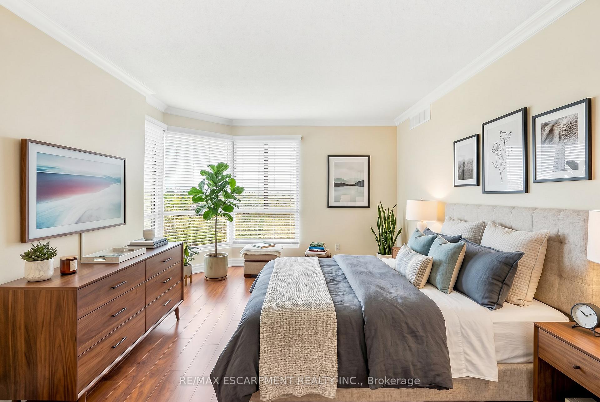 Photo 27 of Unit 1003, 1201 North Shore Boulevard E, Burlington, Brant — HOMEH