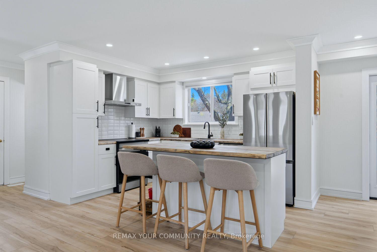 Photo 16 of 150 connaught Crescent, Caledon, Bolton West — HOMEH