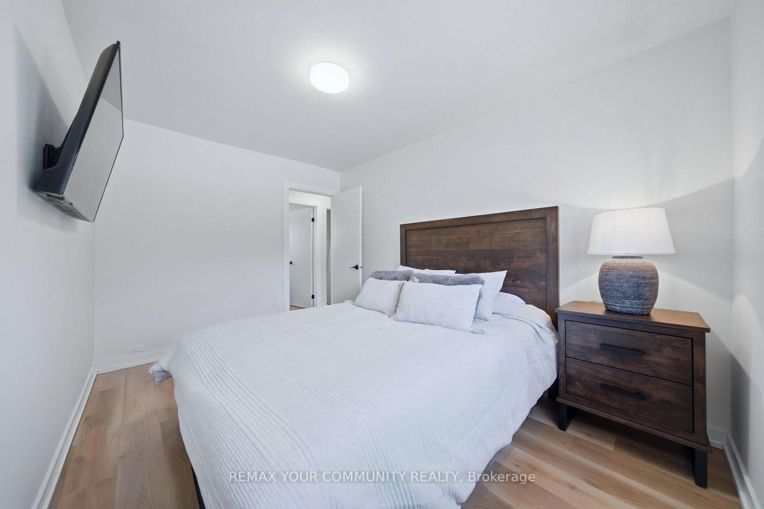 Photo 35 of 150 connaught Crescent, Caledon, Bolton West — HOMEH