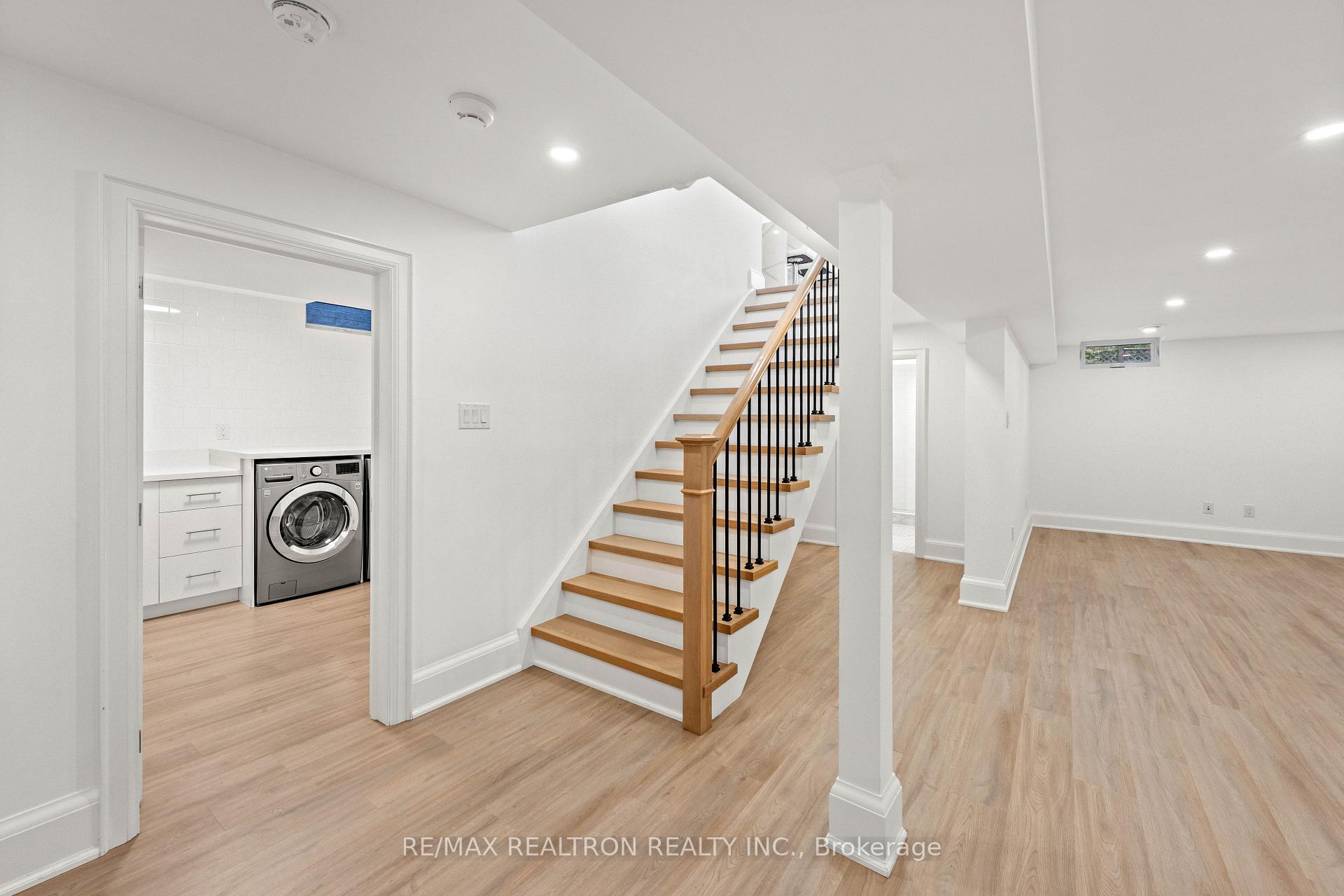 Photo 37 of 106 Roseborough Crescent, Vaughan, Uplands — HOMEH