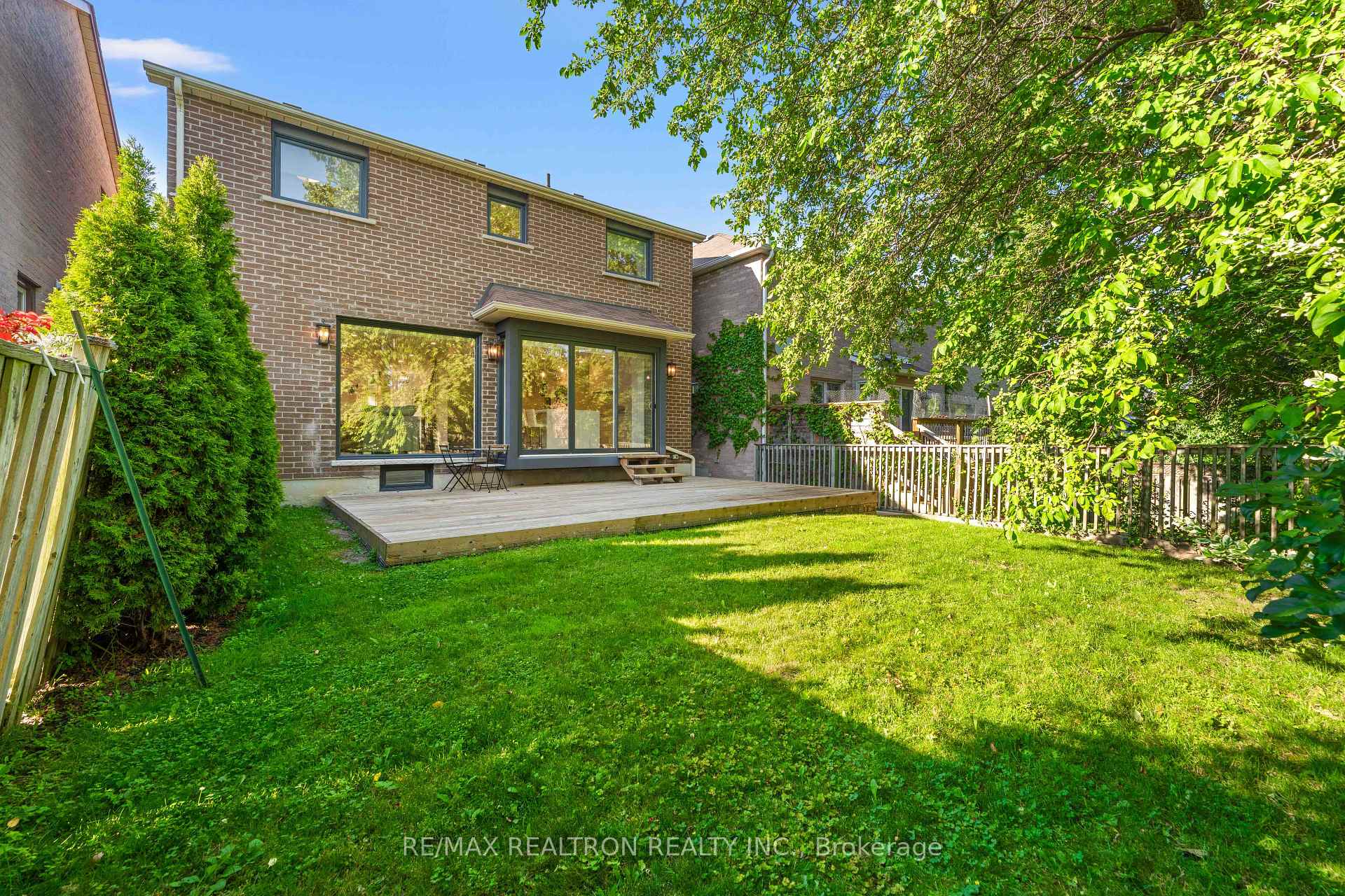 Photo 48 of 106 Roseborough Crescent, Vaughan, Uplands — HOMEH