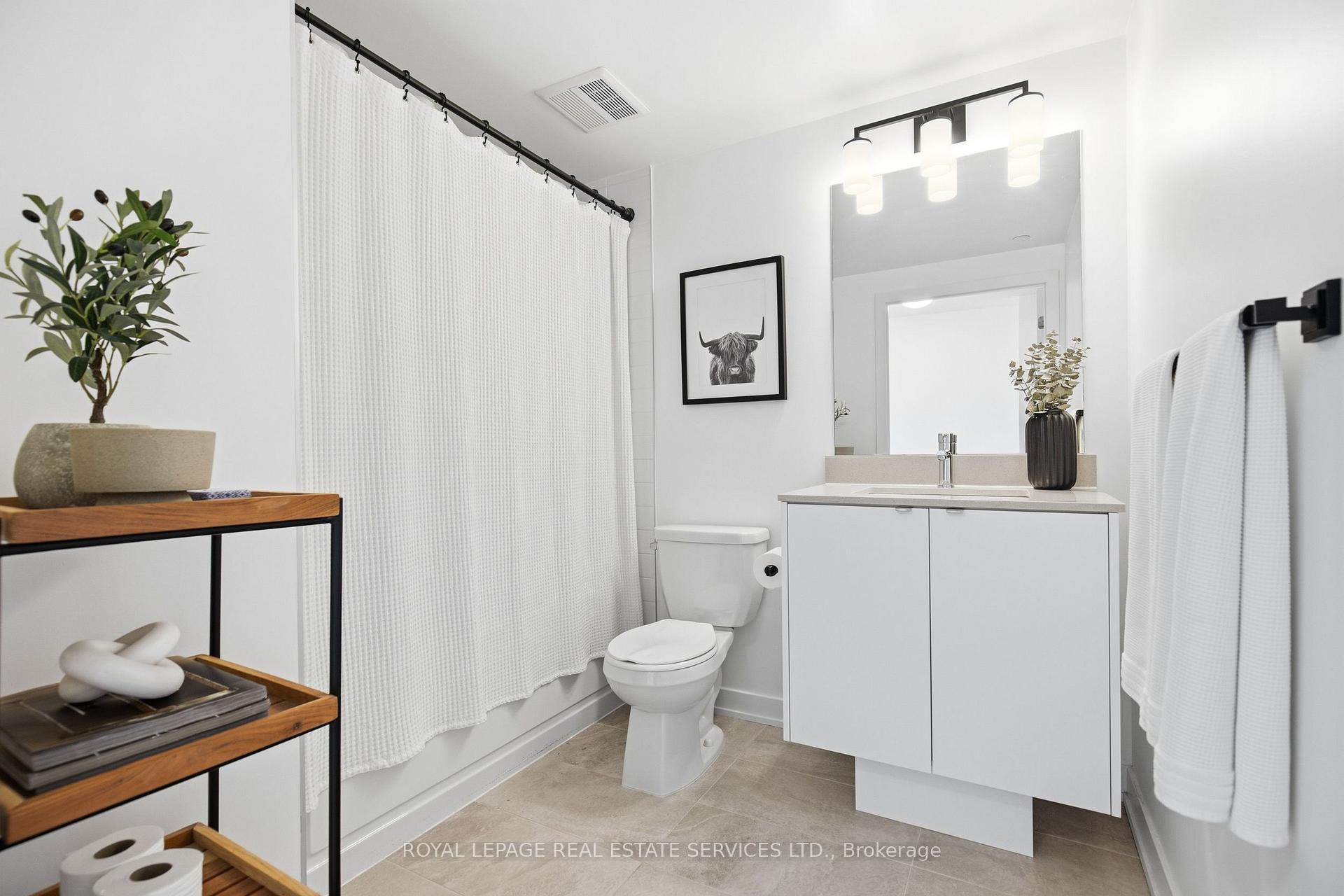 Photo 8 of Unit A607, 3210 Dakota Common, Burlington, Alton — HOMEH