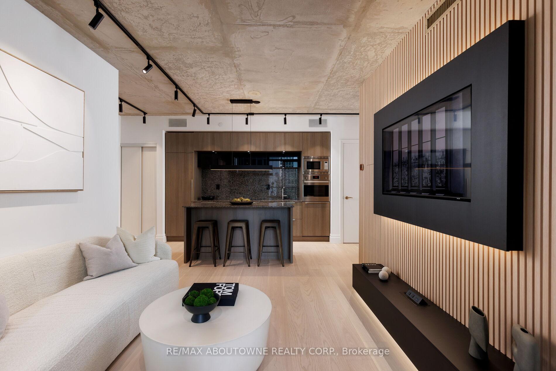 Photo 5 of Unit 2301, 88 Blue Jays Way, Toronto, Waterfront Communities — HOMEH