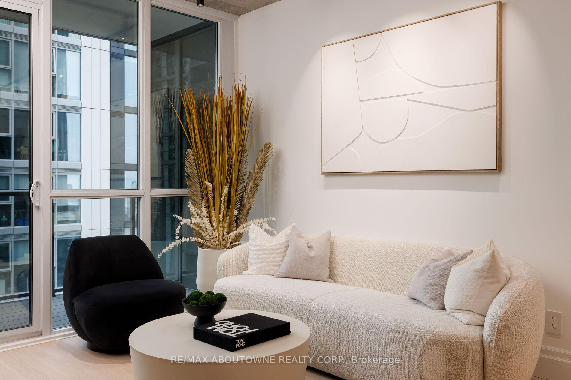 Photo 10 of Unit 2301, 88 Blue Jays Way, Toronto, Waterfront Communities — HOMEH