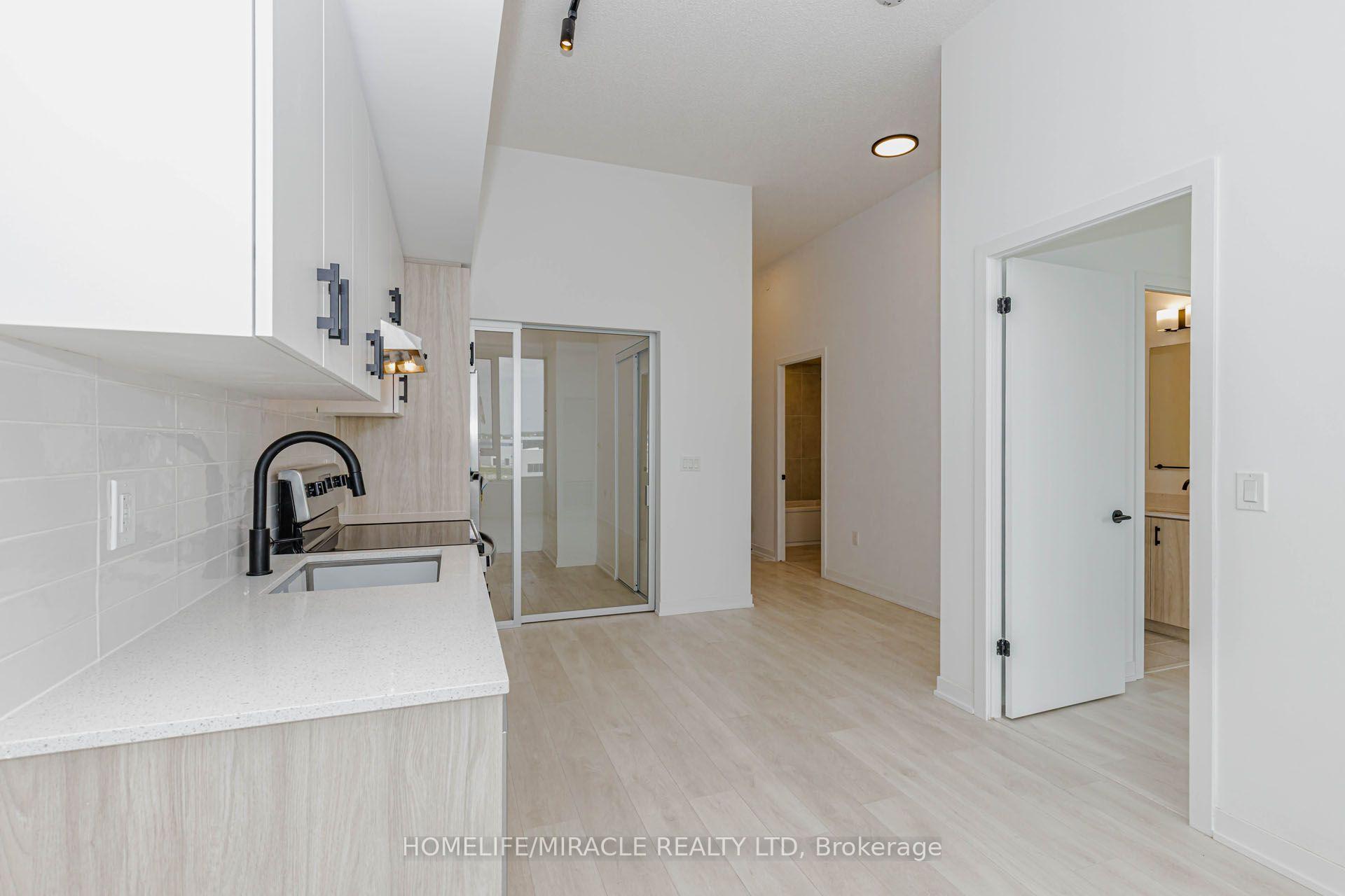Photo 18 of Unit 515, 4878 Powers Common, Burlington, Alton — HOMEH