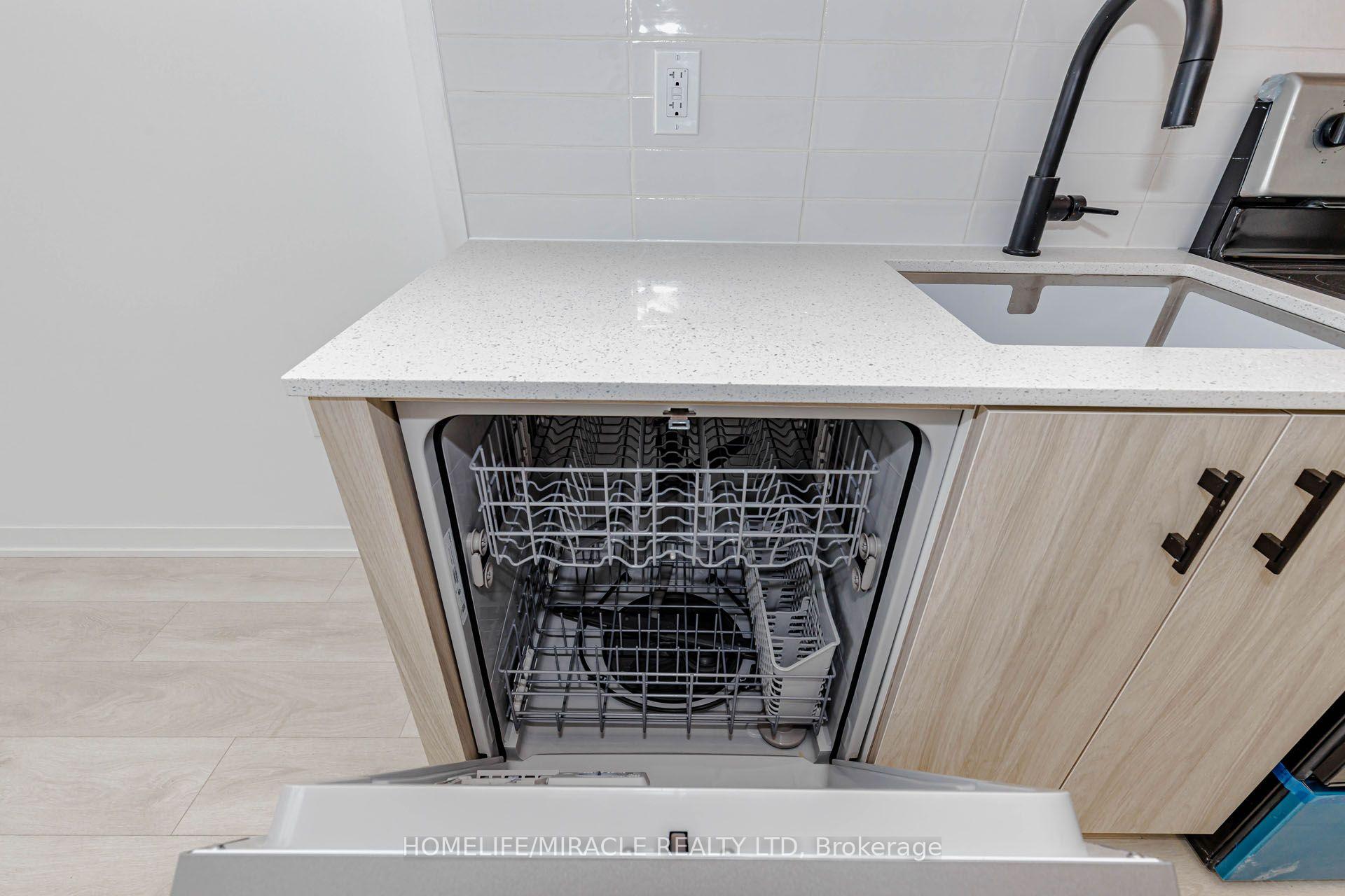 Photo 22 of Unit 515, 4878 Powers Common, Burlington, Alton — HOMEH