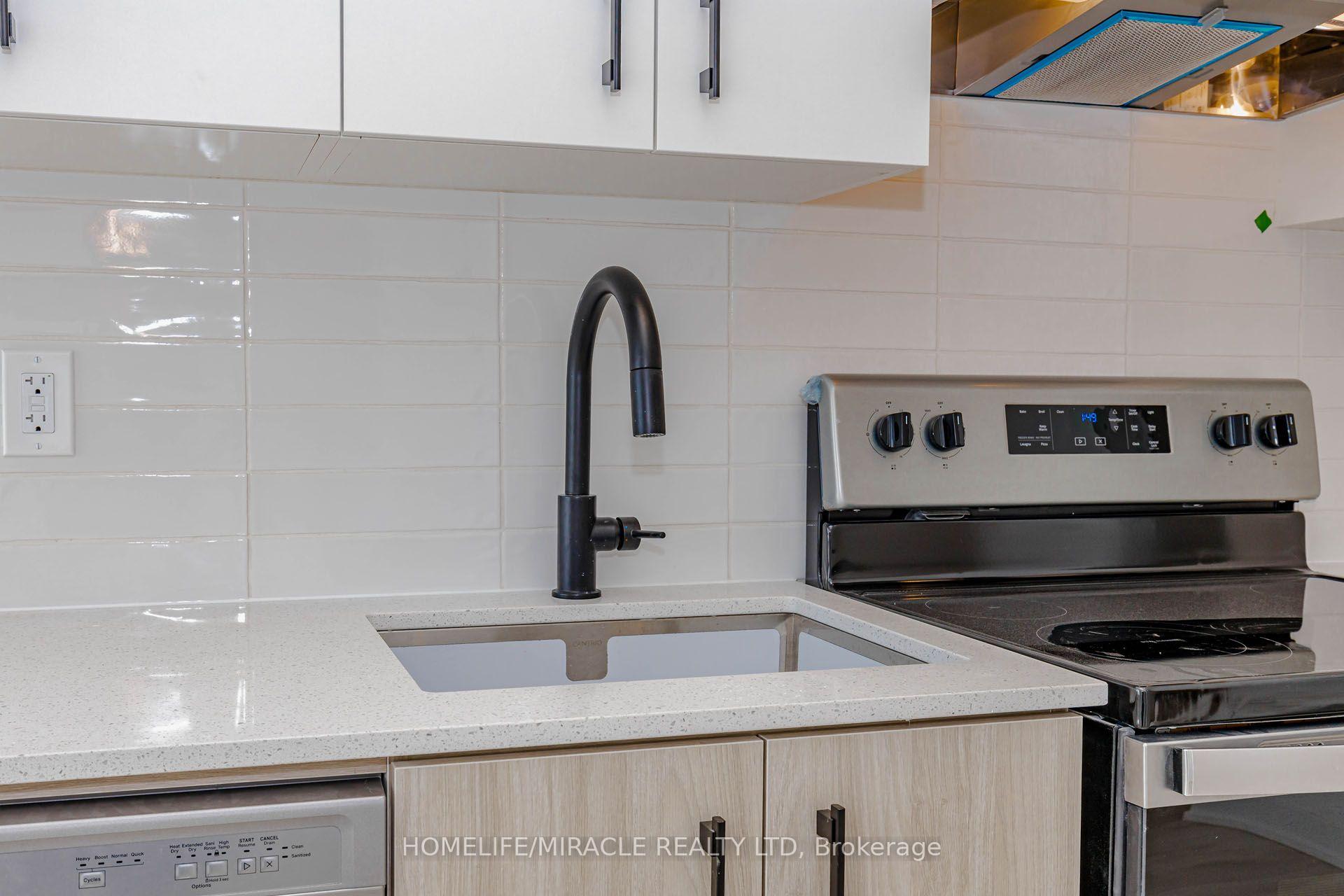 Photo 23 of Unit 515, 4878 Powers Common, Burlington, Alton — HOMEH
