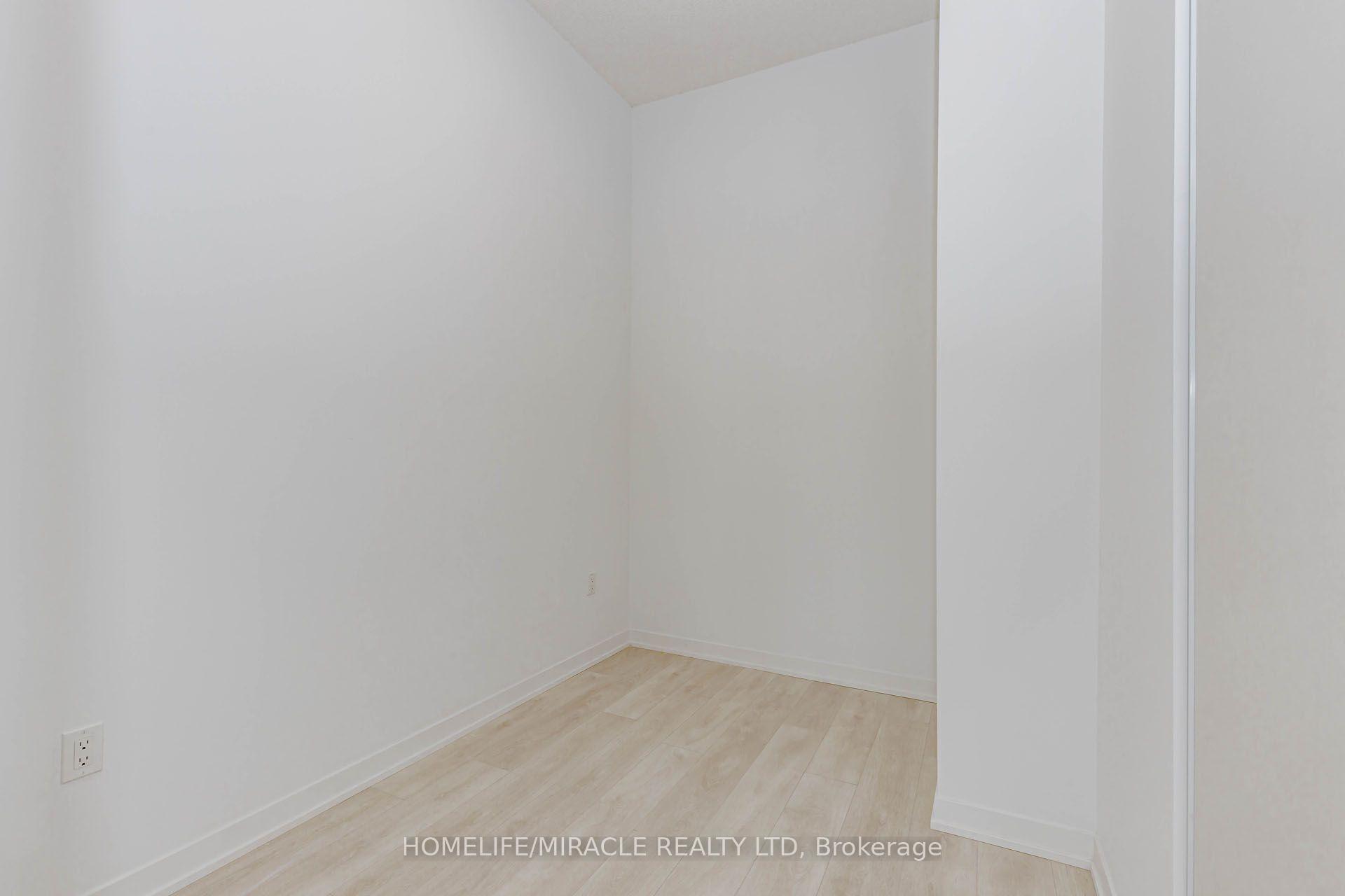 Photo 28 of Unit 515, 4878 Powers Common, Burlington, Alton — HOMEH
