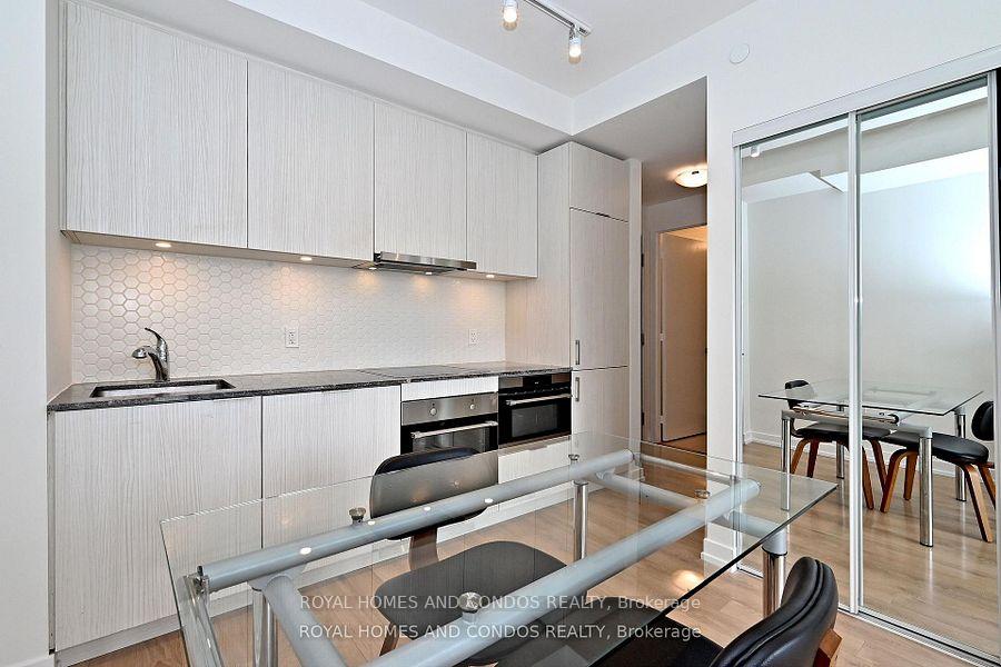 Photo 5 of Unit 908, 158 Front Street E, Toronto, Moss Park — HOMEH