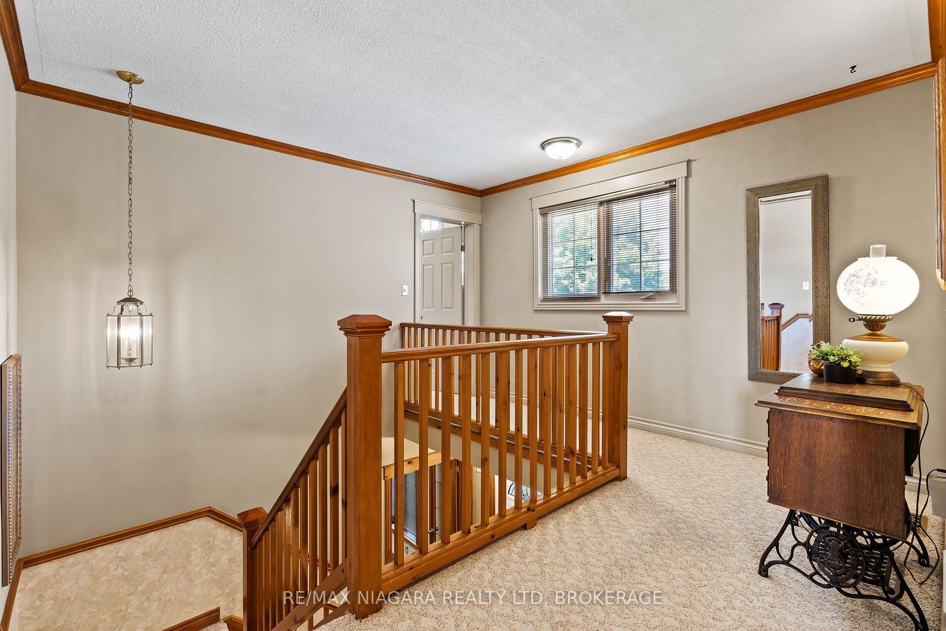 Photo 18 of 6370 Emma Street, Niagara Falls, Stamford — HOMEH