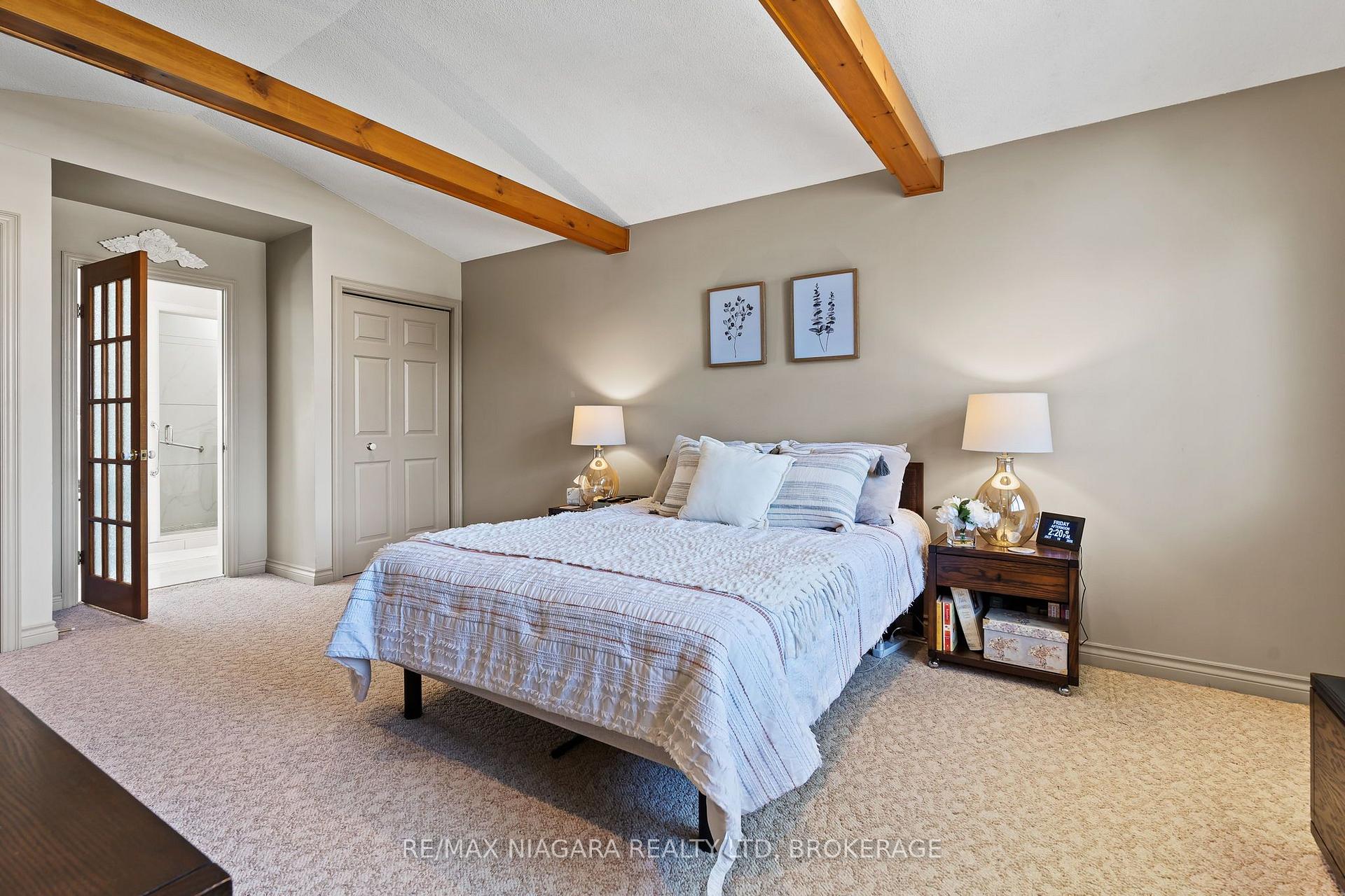Photo 23 of 6370 Emma Street, Niagara Falls, Stamford — HOMEH