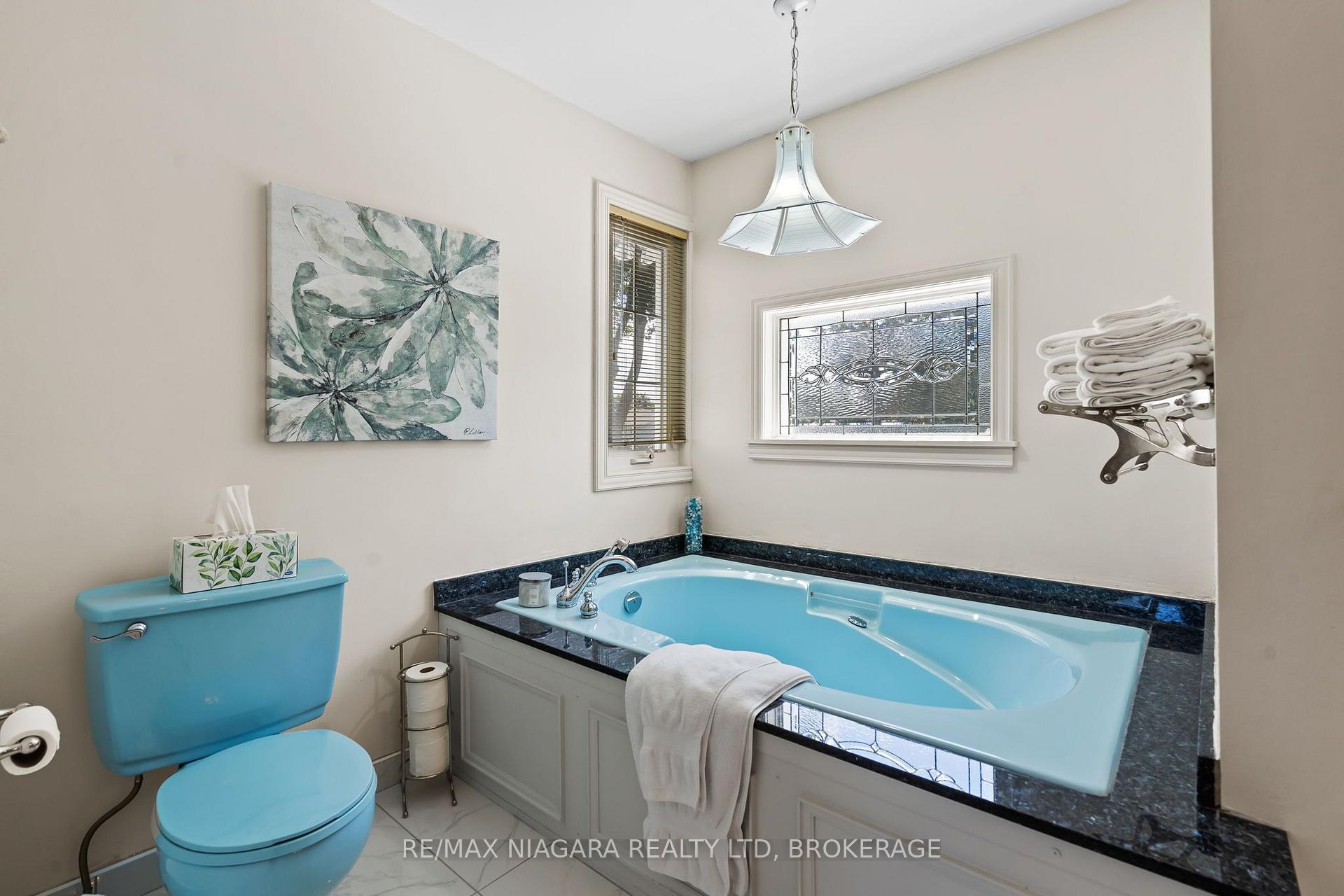 Photo 26 of 6370 Emma Street, Niagara Falls, Stamford — HOMEH