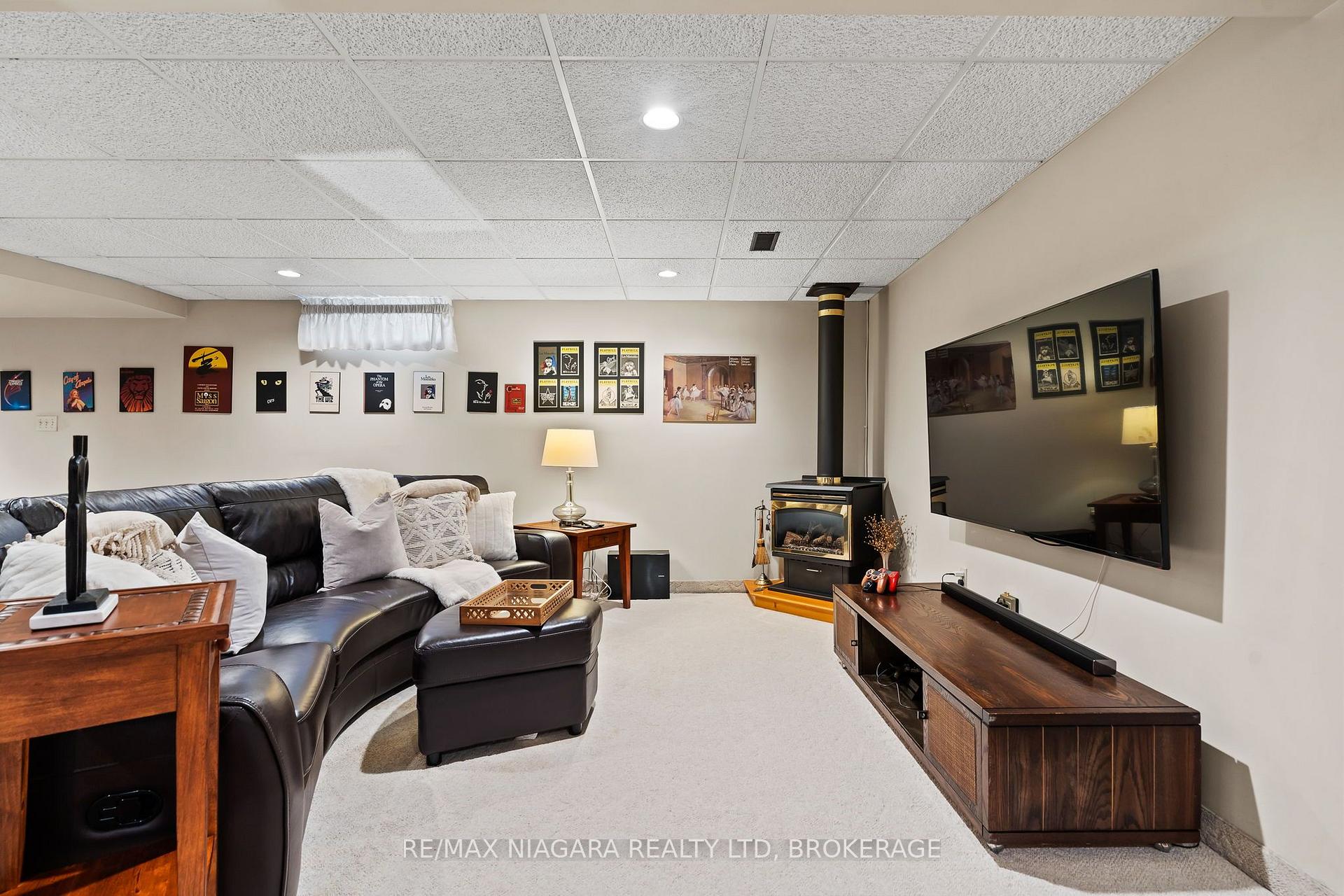 Photo 30 of 6370 Emma Street, Niagara Falls, Stamford — HOMEH