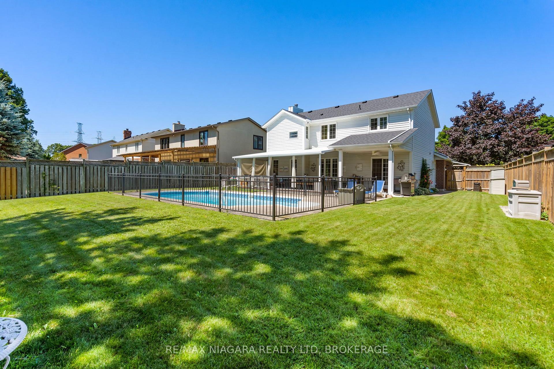 Photo 37 of 6370 Emma Street, Niagara Falls, Stamford — HOMEH