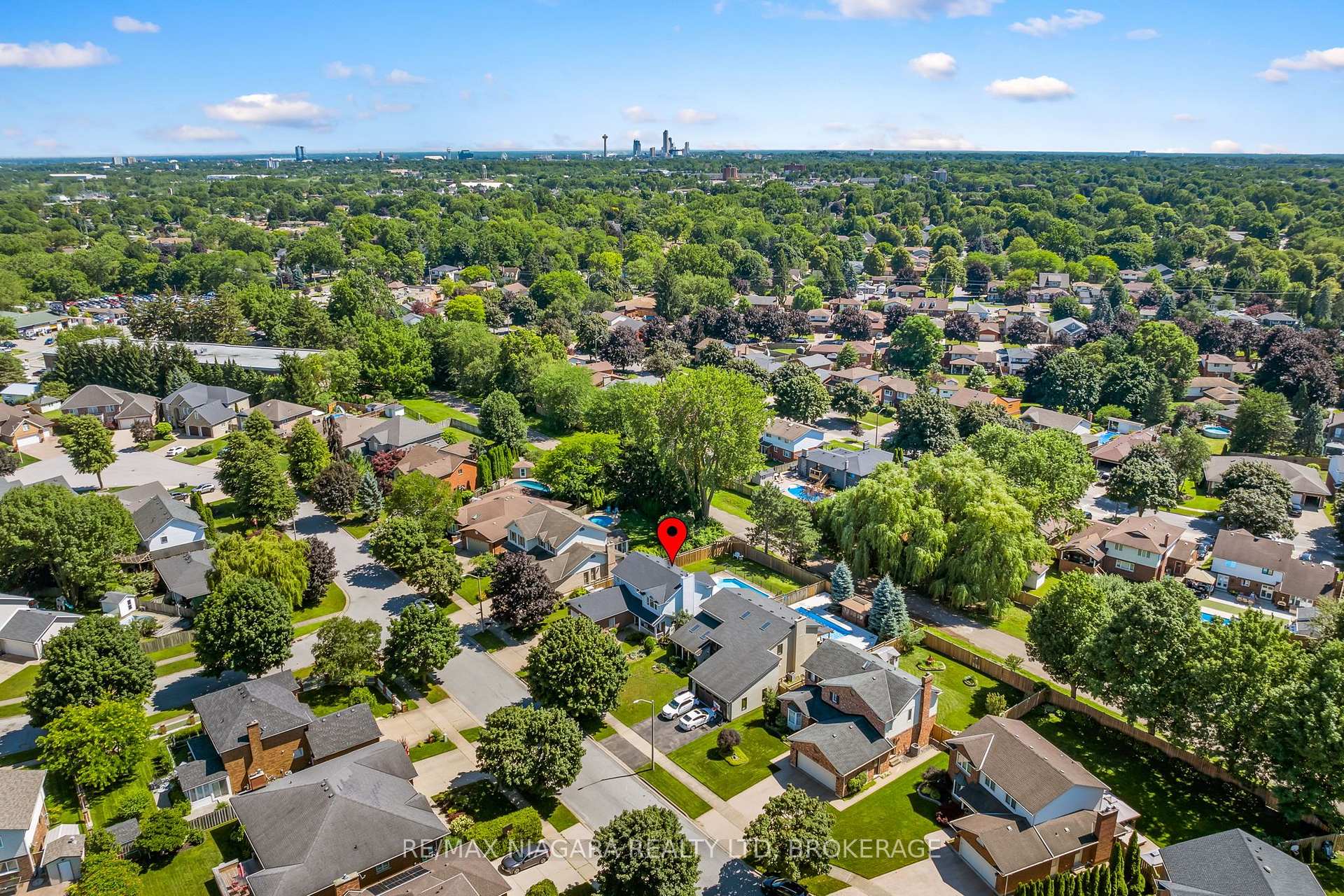 Photo 47 of 6370 Emma Street, Niagara Falls, Stamford — HOMEH