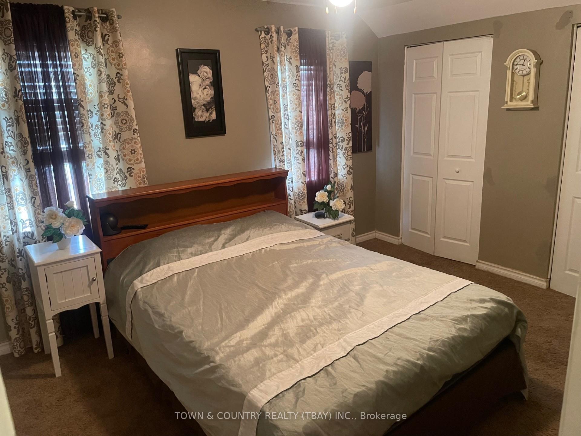 Photo 6 of 528 McDonald Street, Thunder Bay, East End — HOMEH