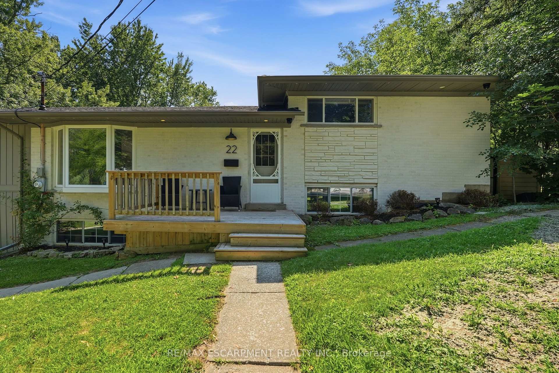 Photo 3 of 22 Rosebough Street, Hamilton, Dundas — HOMEH