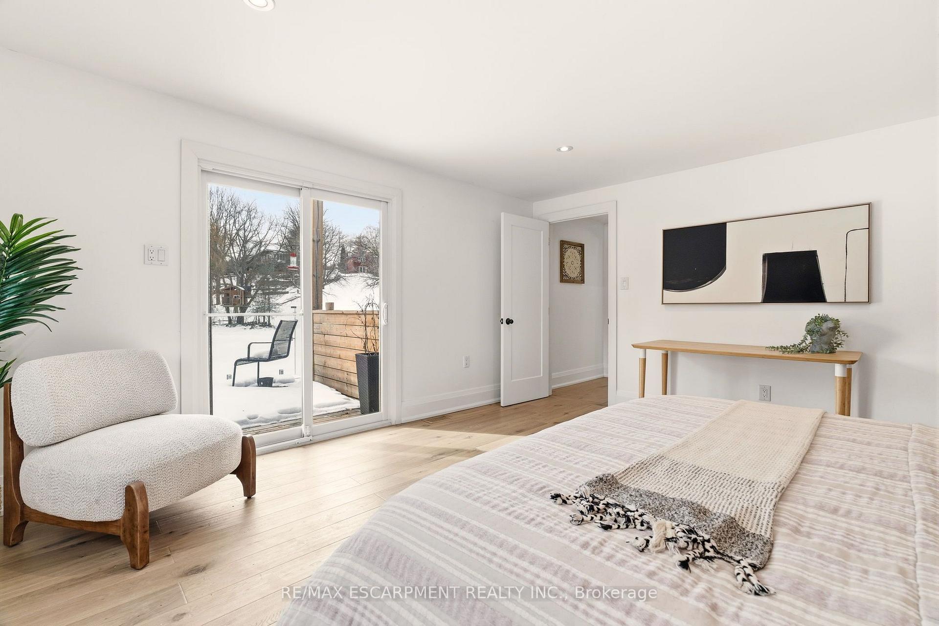 Photo 16 of 22 Rosebough Street, Hamilton, Dundas — HOMEH