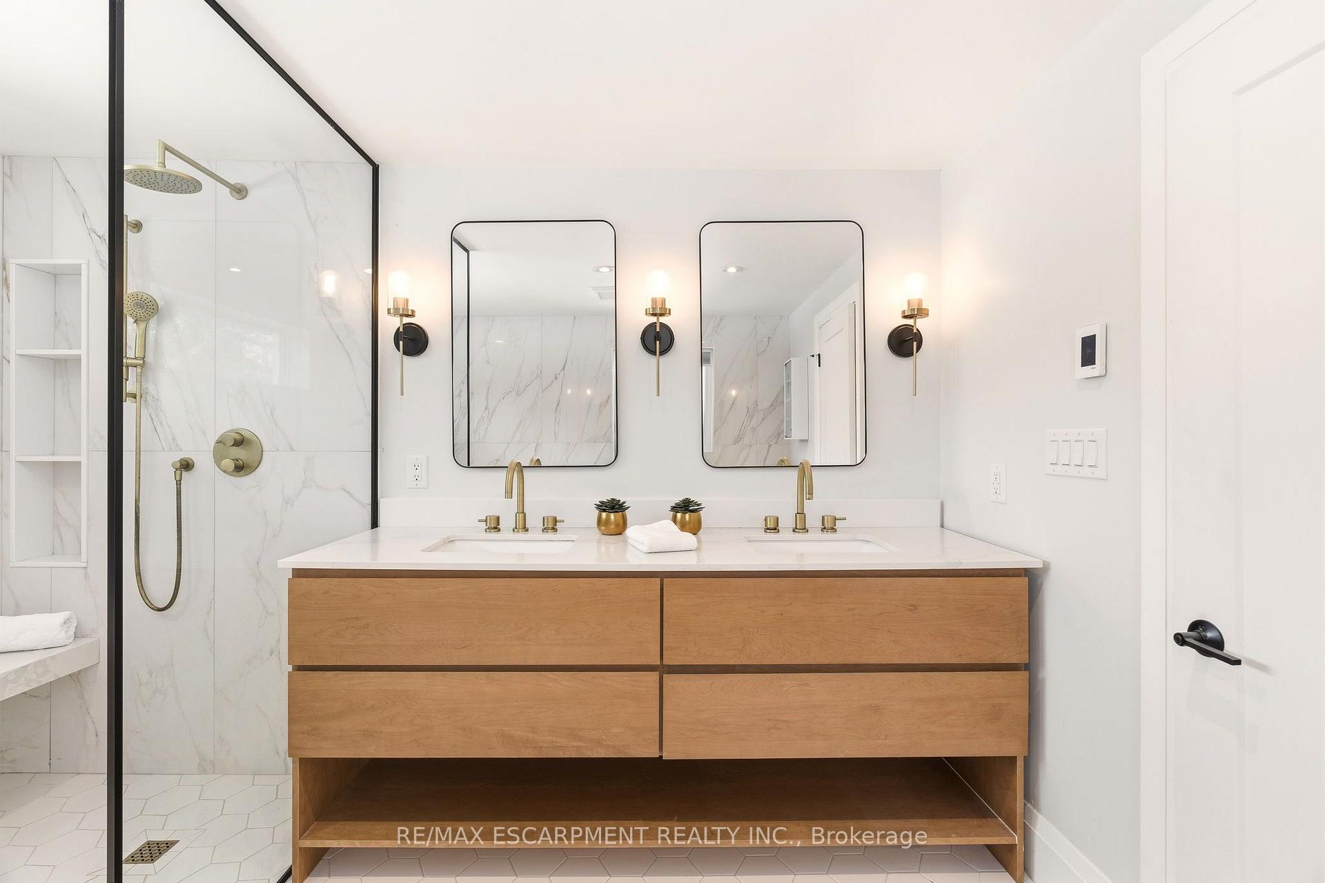 Photo 20 of 22 Rosebough Street, Hamilton, Dundas — HOMEH