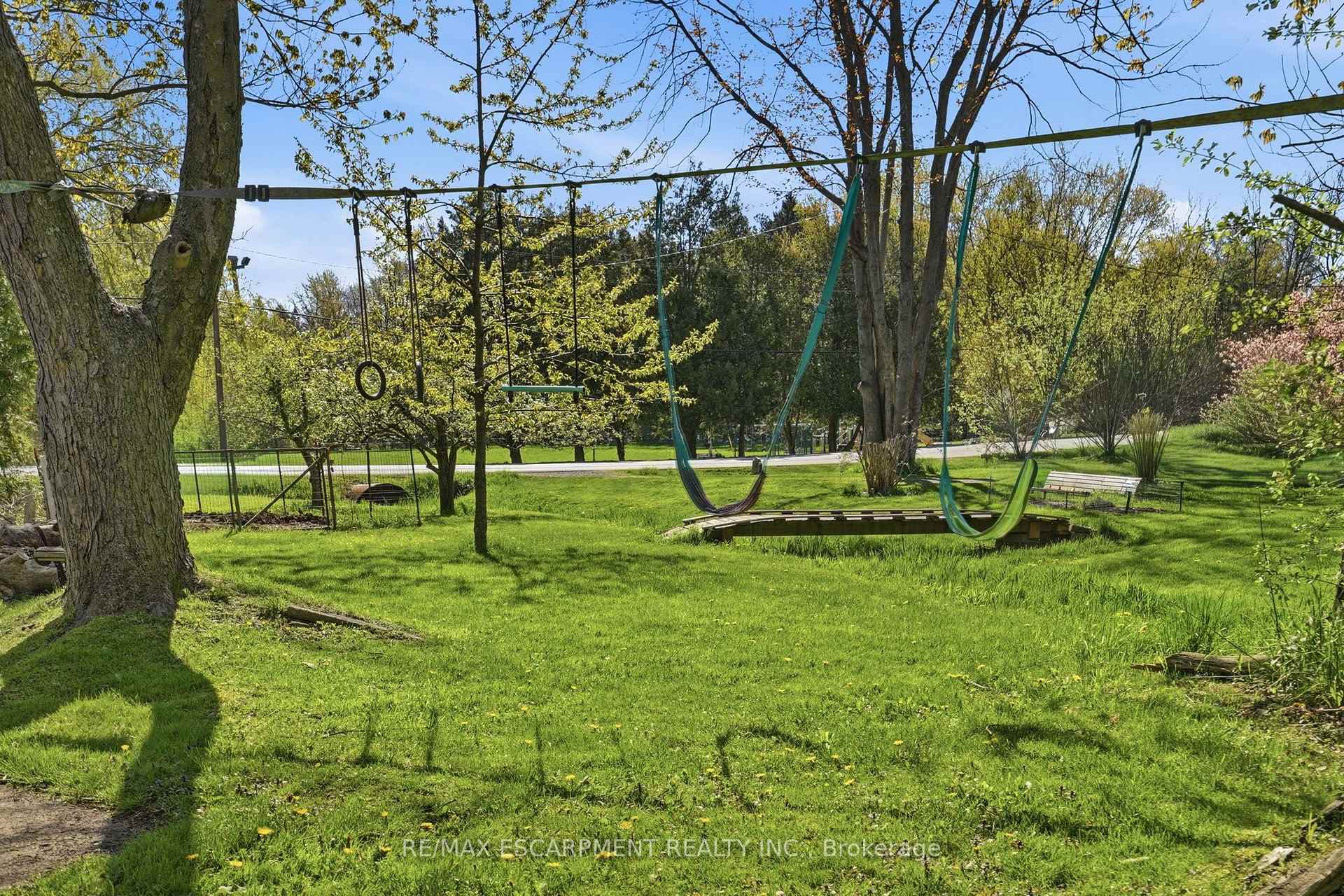 Photo 41 of 22 Rosebough Street, Hamilton, Dundas — HOMEH