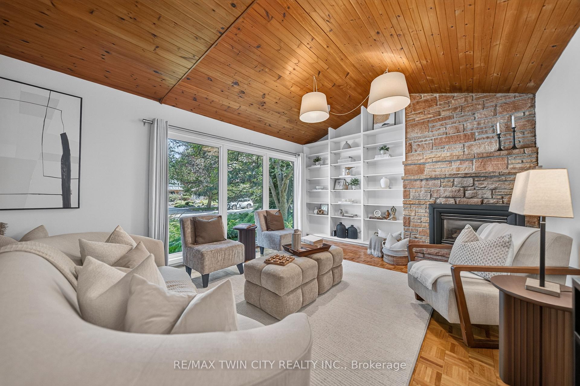Photo 9 of 337 Marlowe Drive, Waterloo, Beechwood — HOMEH