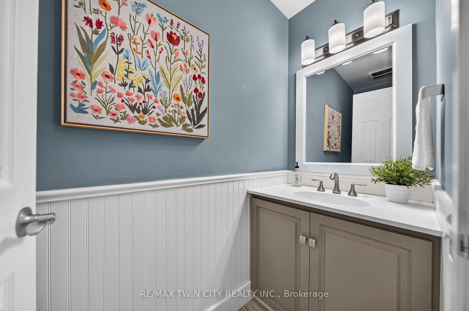 Photo 25 of 337 Marlowe Drive, Waterloo, Beechwood — HOMEH