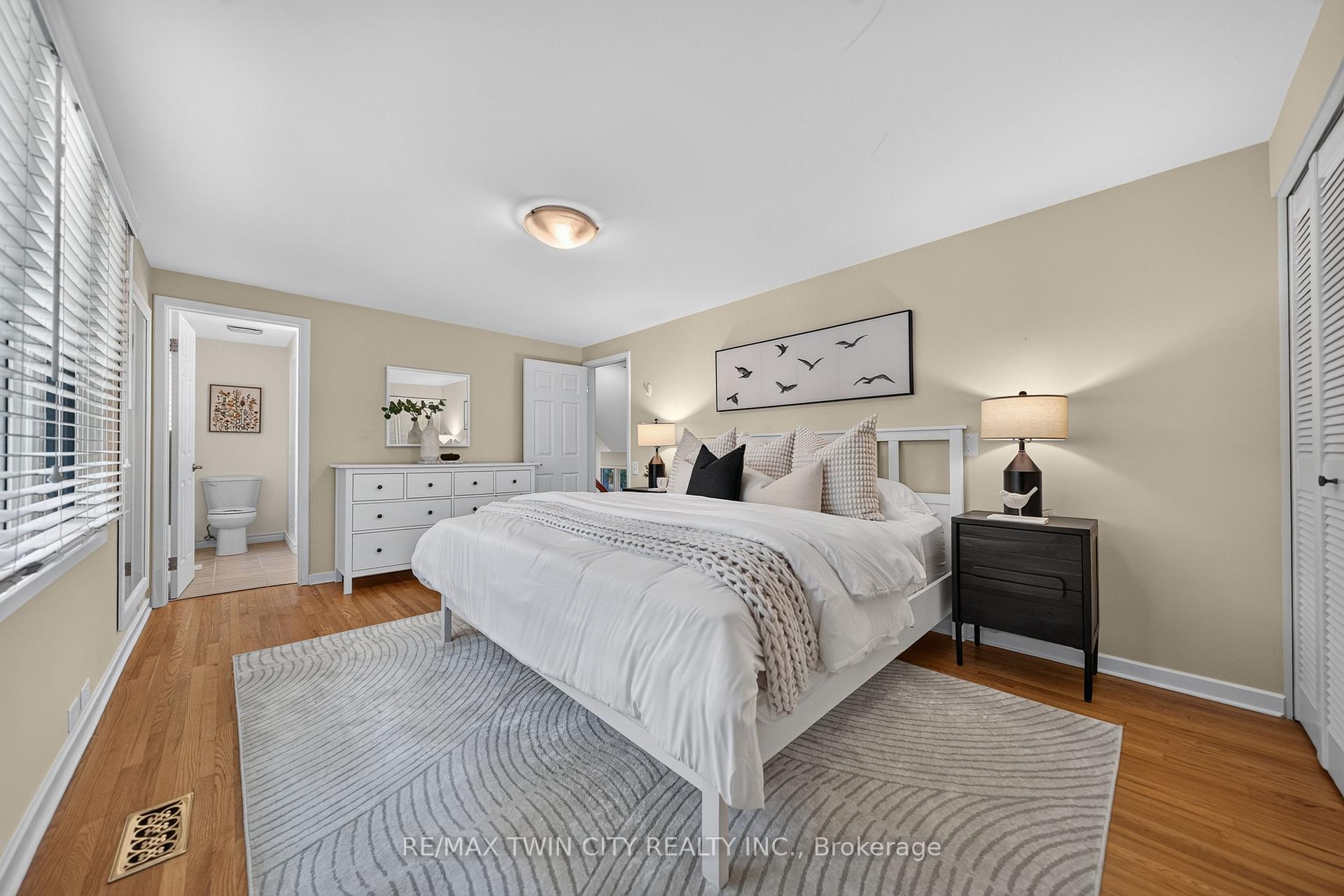 Photo 29 of 337 Marlowe Drive, Waterloo, Beechwood — HOMEH