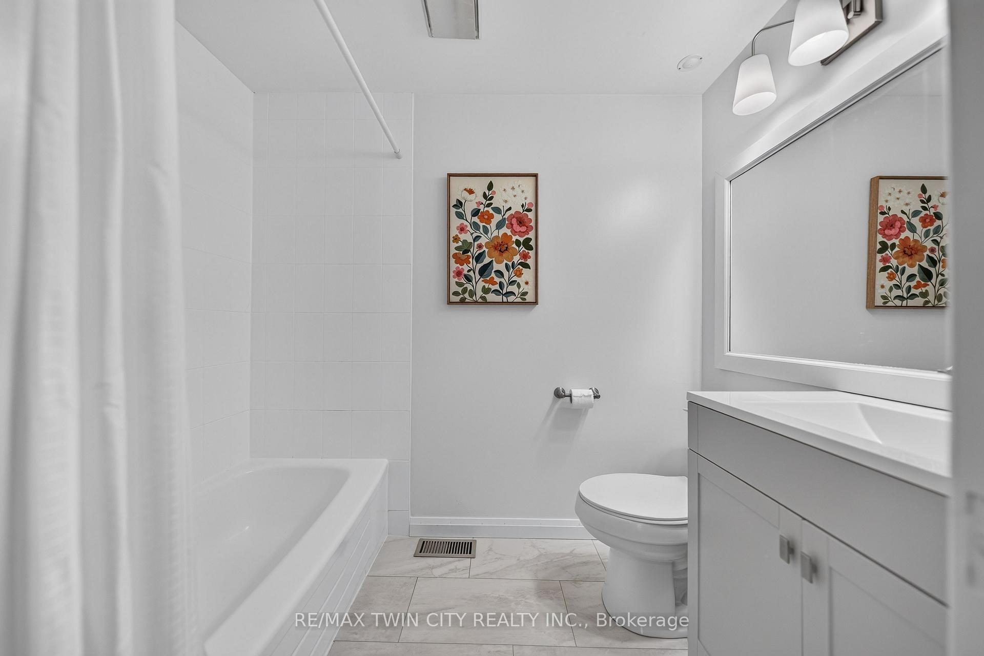 Photo 32 of 337 Marlowe Drive, Waterloo, Beechwood — HOMEH