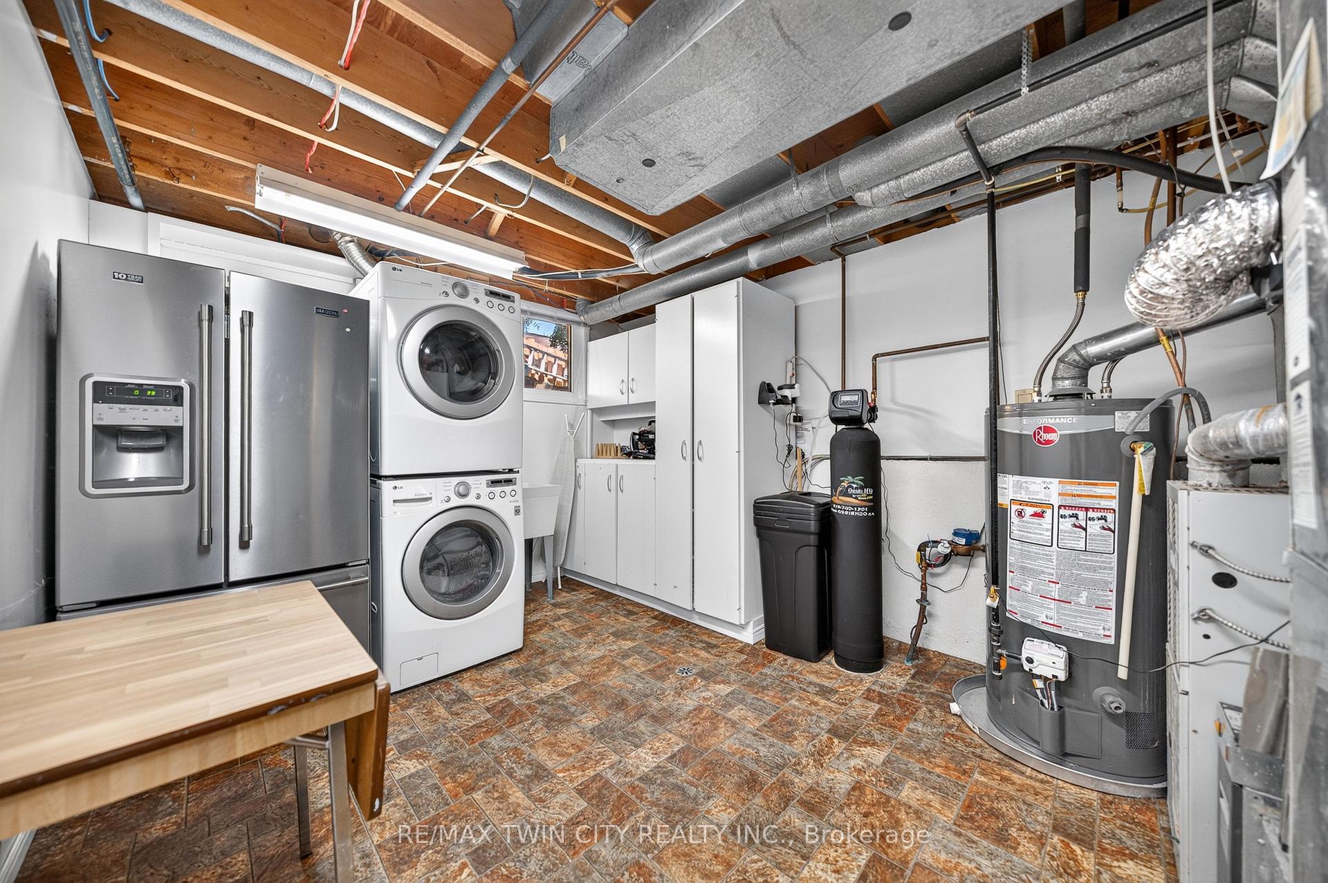 Photo 38 of 337 Marlowe Drive, Waterloo, Beechwood — HOMEH