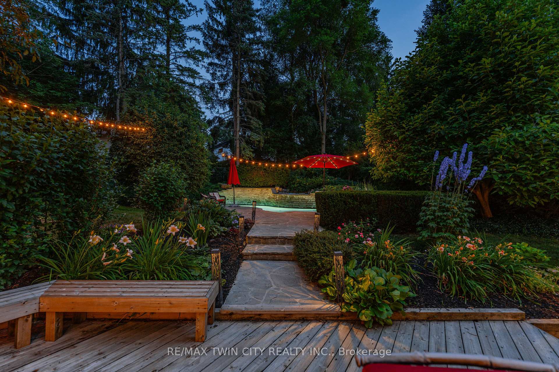 Photo 41 of 337 Marlowe Drive, Waterloo, Beechwood — HOMEH