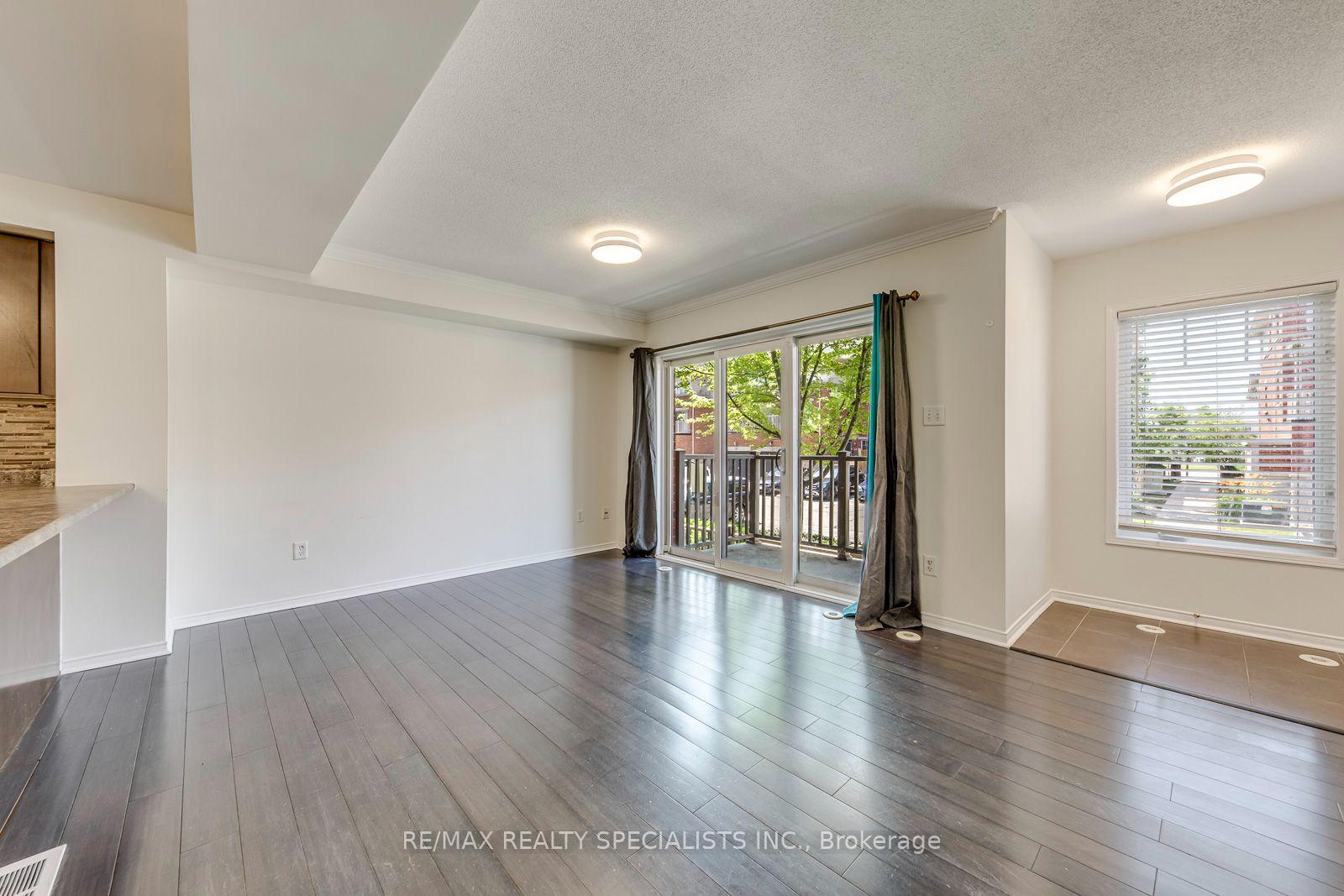 Photo 7 of Unit 3, 3250 Bentley Drive, Mississauga, Churchill Meadows — HOMEH