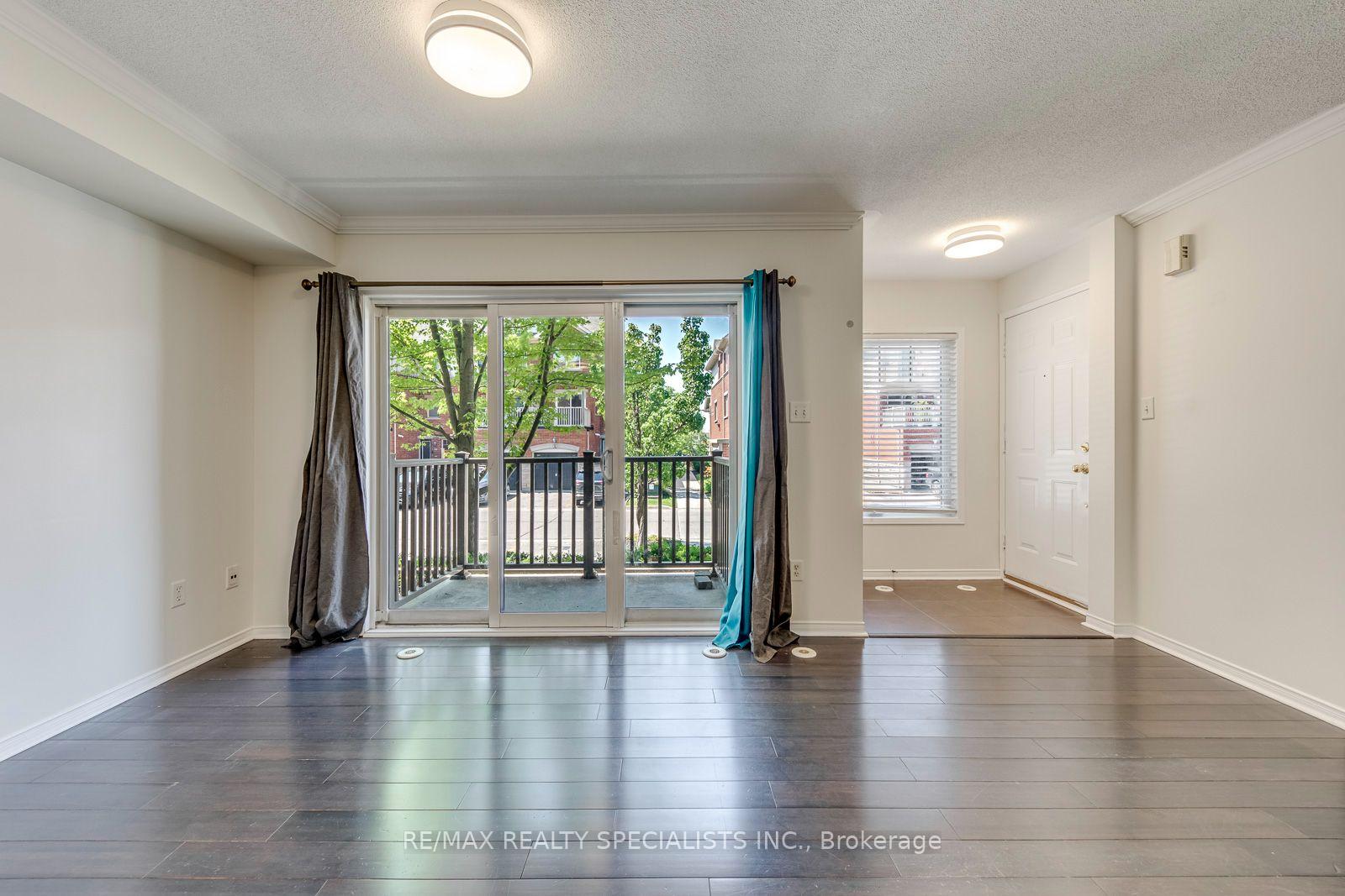 Photo 8 of Unit 3, 3250 Bentley Drive, Mississauga, Churchill Meadows — HOMEH