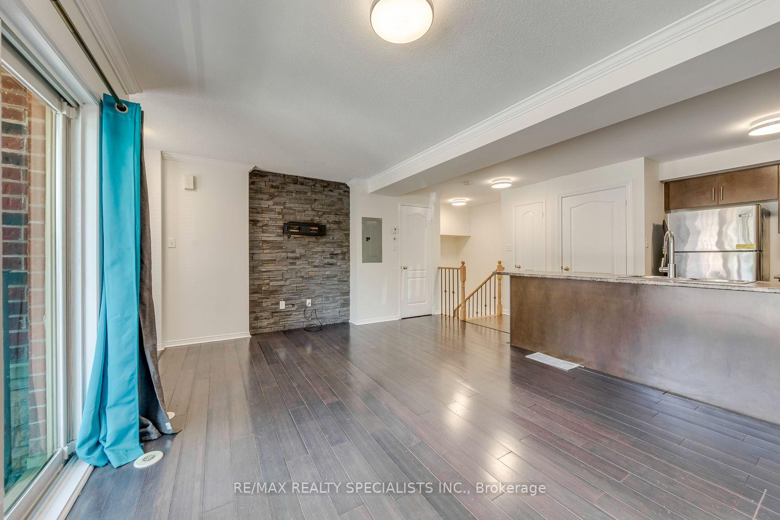 Photo 11 of Unit 3, 3250 Bentley Drive, Mississauga, Churchill Meadows — HOMEH