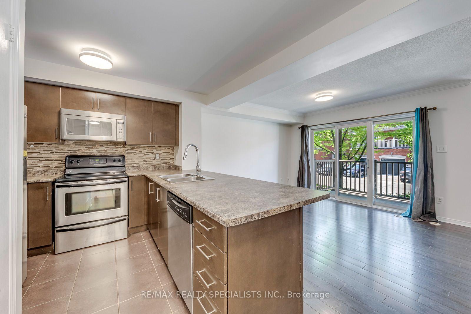 Photo 16 of Unit 3, 3250 Bentley Drive, Mississauga, Churchill Meadows — HOMEH
