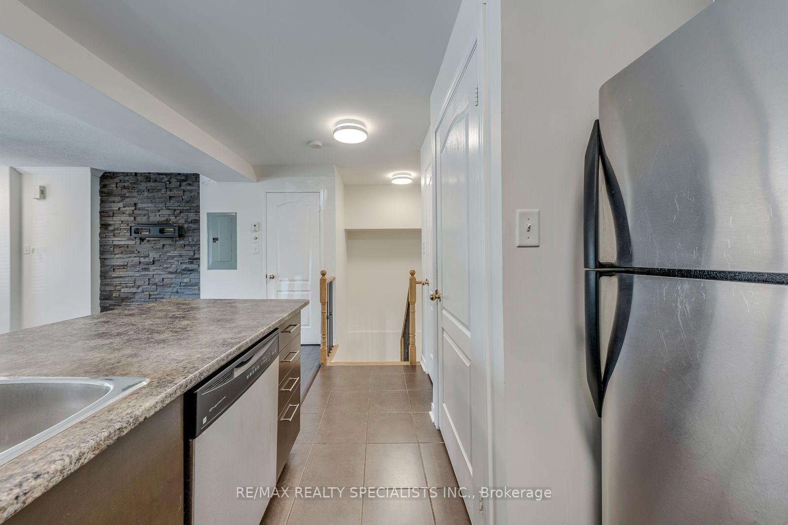 Photo 19 of Unit 3, 3250 Bentley Drive, Mississauga, Churchill Meadows — HOMEH