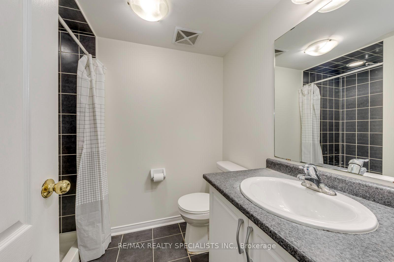 Photo 30 of Unit 3, 3250 Bentley Drive, Mississauga, Churchill Meadows — HOMEH