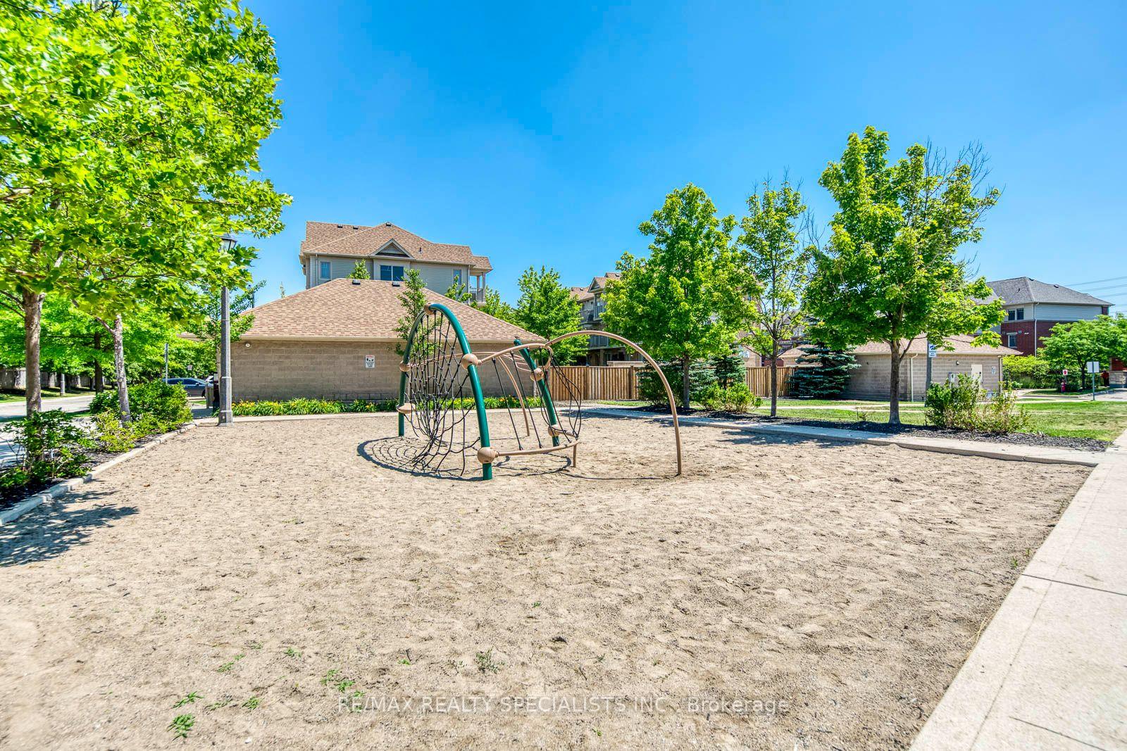 Photo 31 of Unit 3, 3250 Bentley Drive, Mississauga, Churchill Meadows — HOMEH
