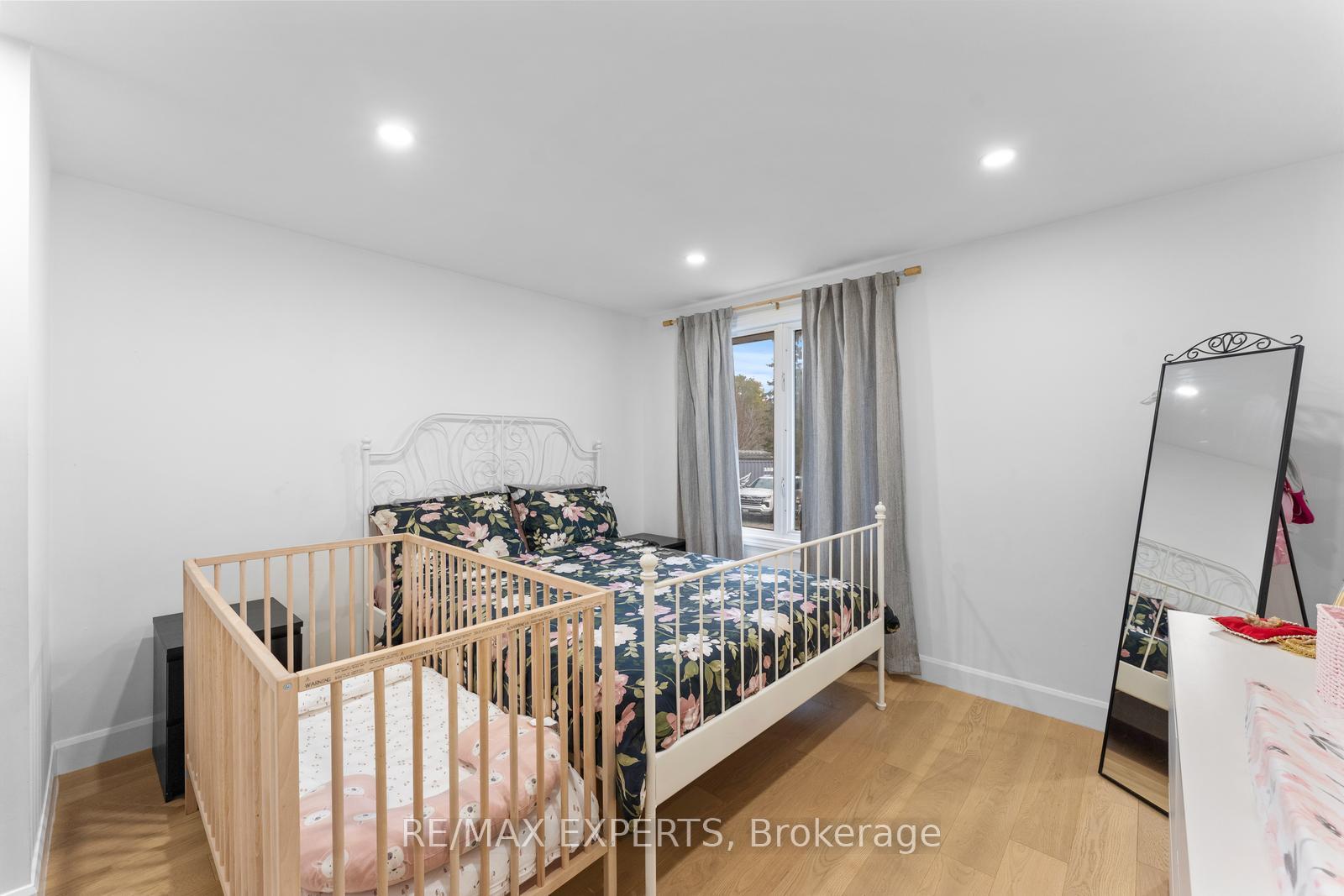 Photo 10 of 142 King Street E, Caledon, Bolton East — HOMEH