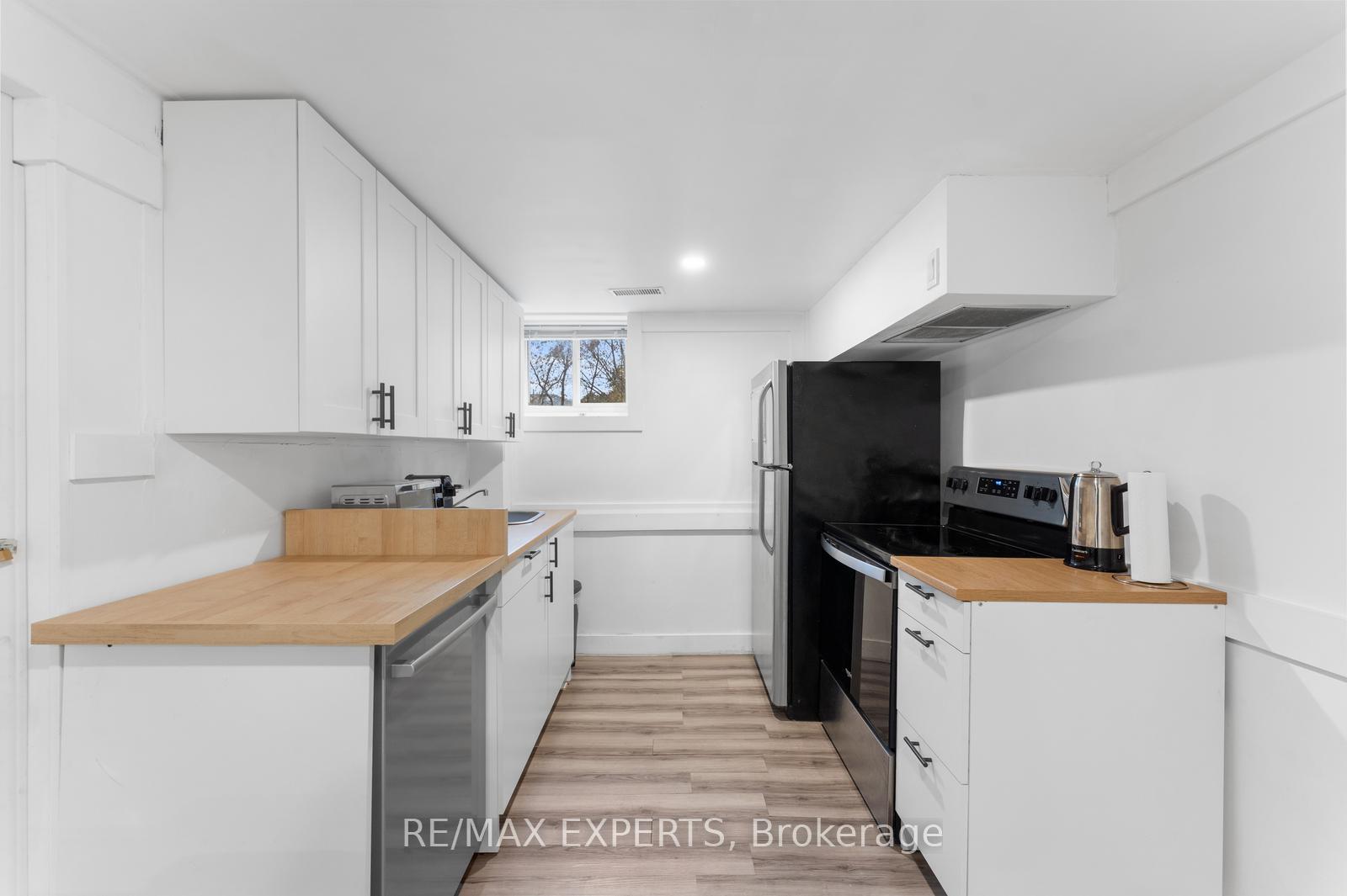 Photo 19 of 142 King Street E, Caledon, Bolton East — HOMEH