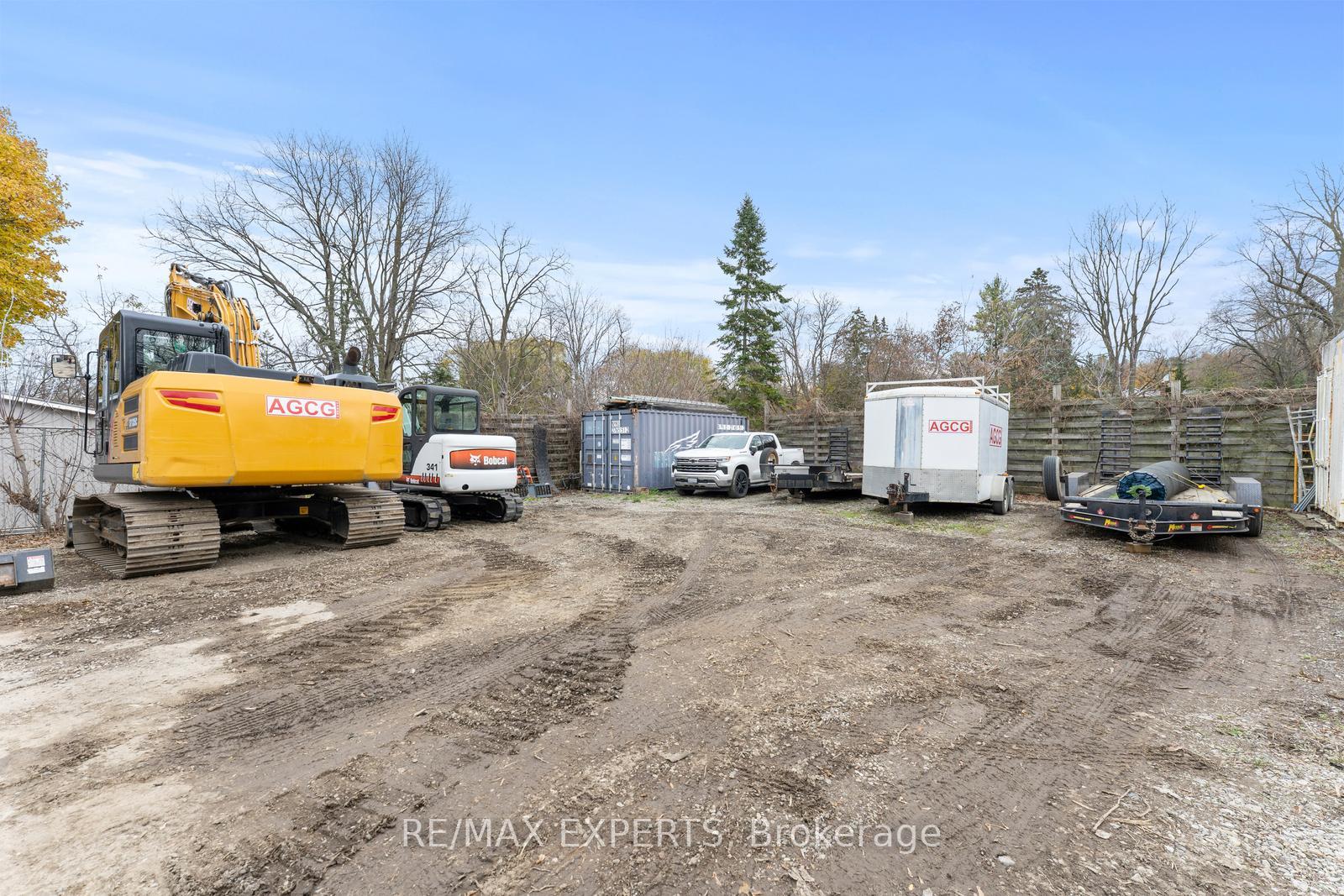 Photo 44 of 142 King Street E, Caledon, Bolton East — HOMEH