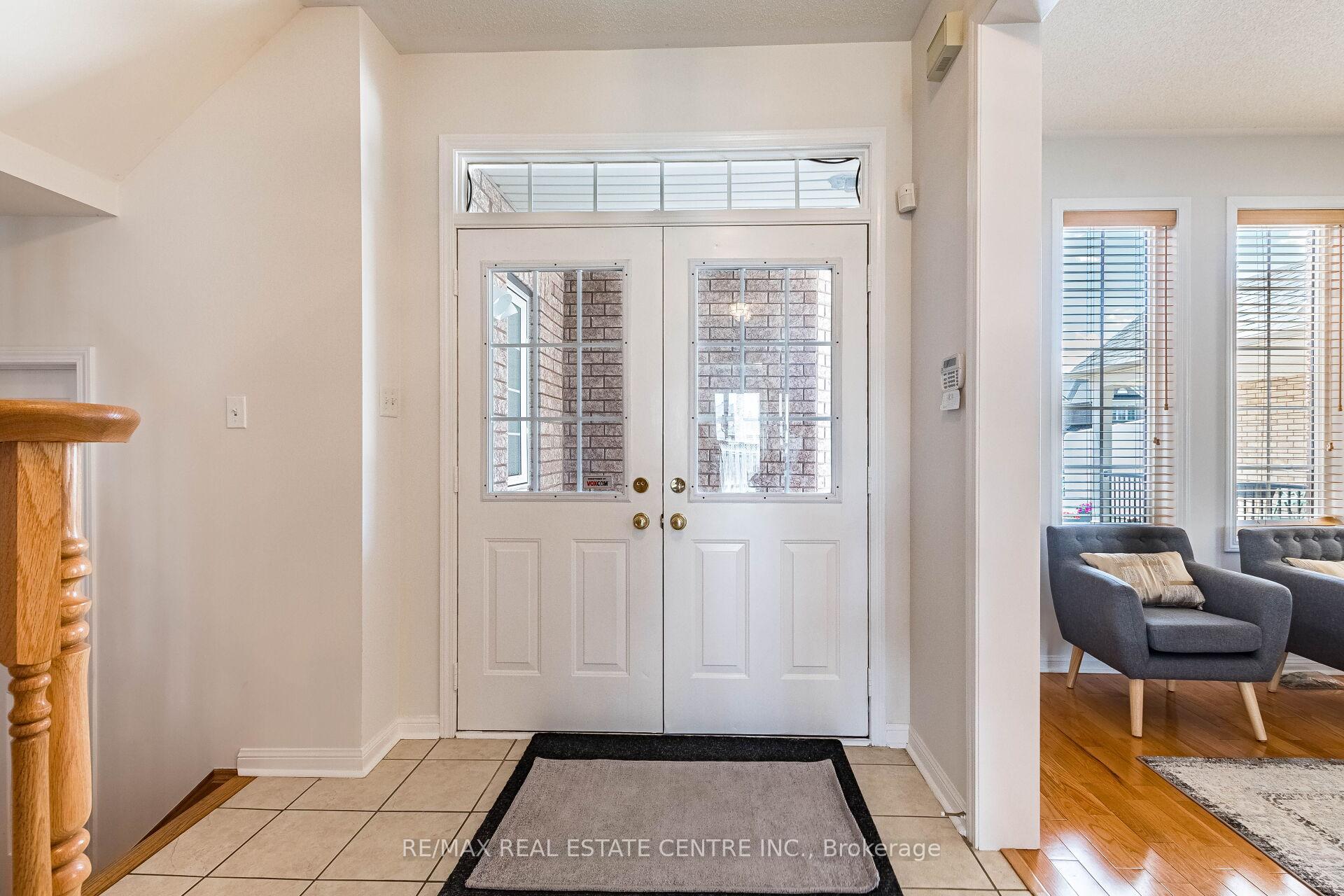 Photo 4 of 5981 Couples Street, Mississauga, East Credit — HOMEH