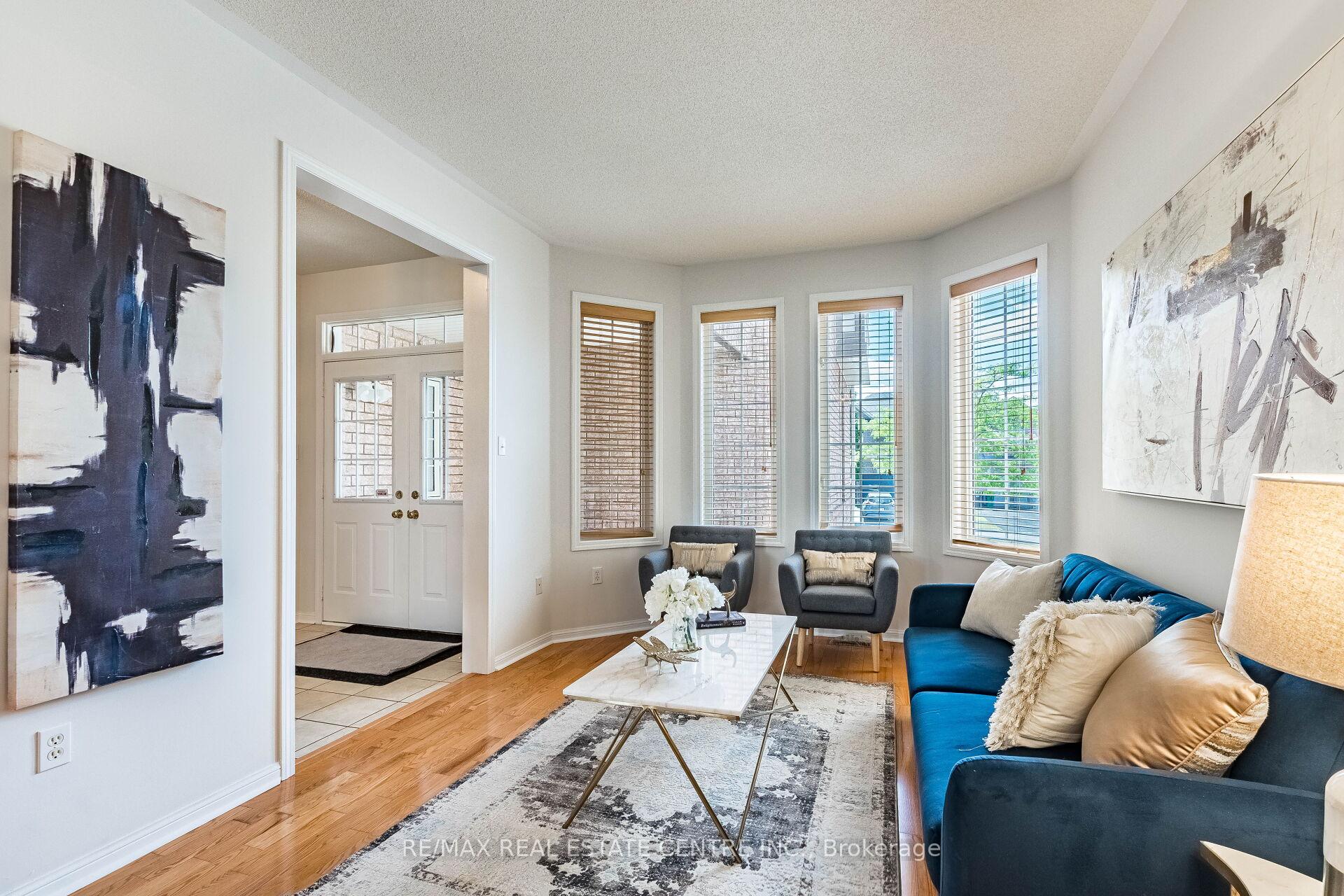 Photo 6 of 5981 Couples Street, Mississauga, East Credit — HOMEH