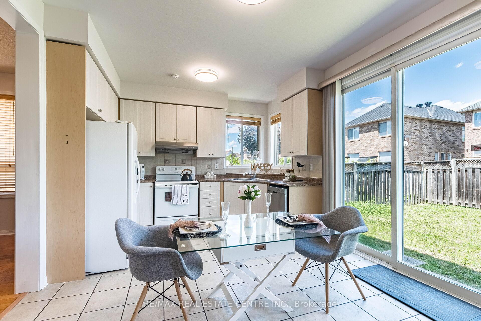 Photo 15 of 5981 Couples Street, Mississauga, East Credit — HOMEH