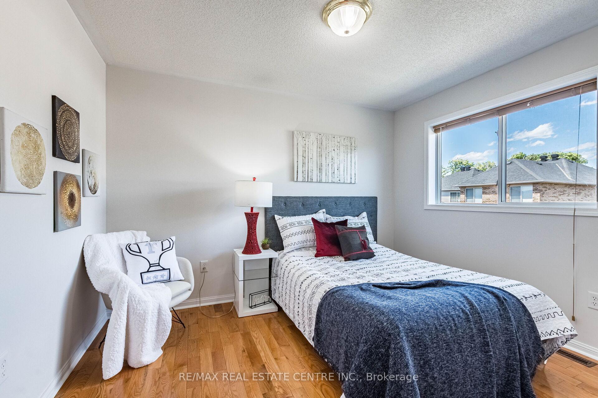 Photo 26 of 5981 Couples Street, Mississauga, East Credit — HOMEH