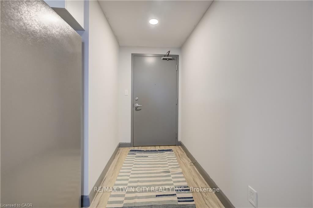 Photo 3 of Unit 198, 258A Sunview Street, Waterloo, Downtown Waterloo — HOMEH