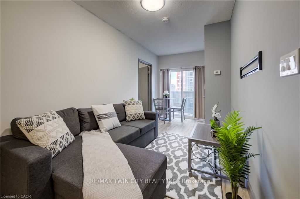 Photo 4 of Unit 198, 258A Sunview Street, Waterloo, Downtown Waterloo — HOMEH