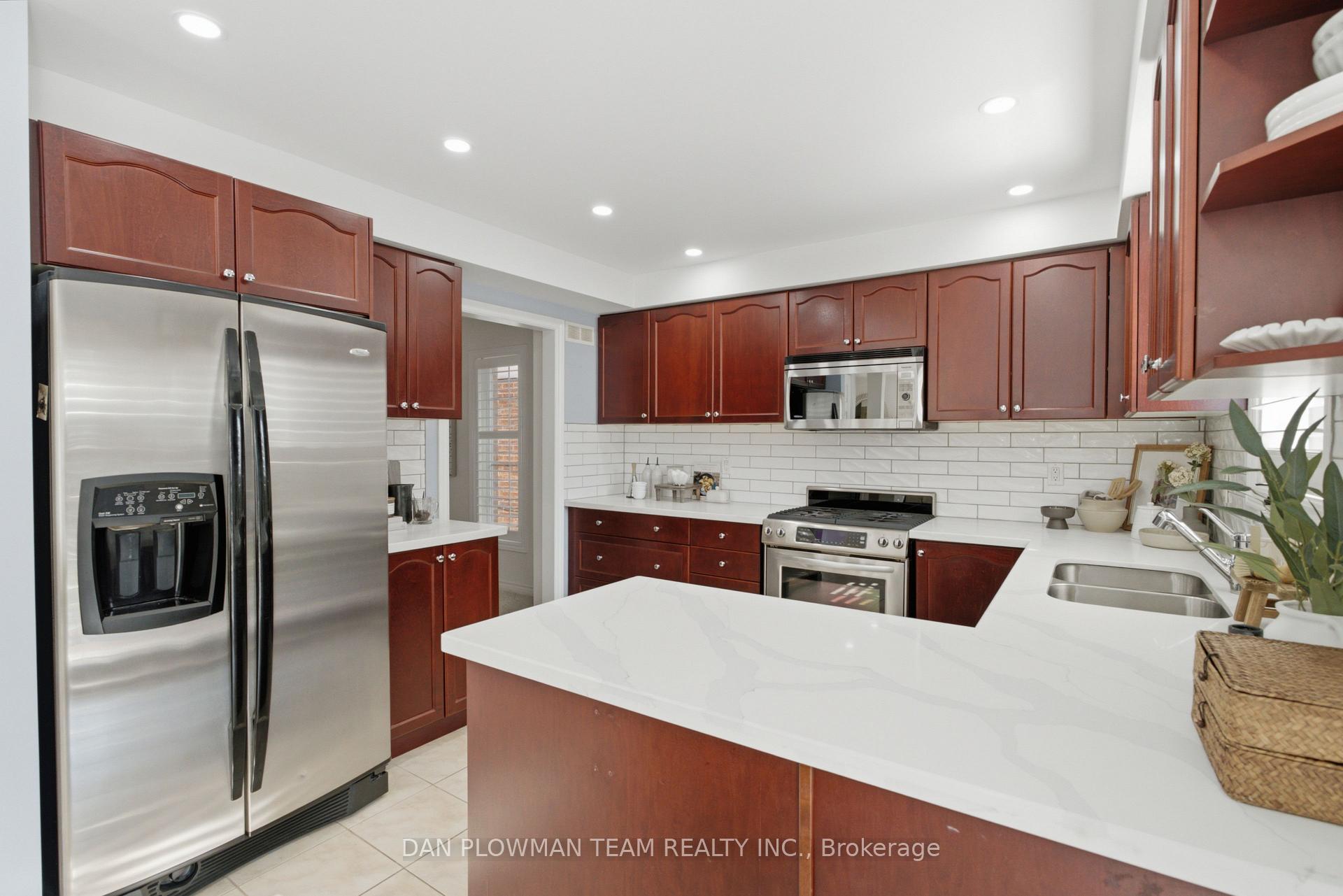 Photo 8 of 679 Oxbow Crescent, Oshawa, Eastdale — HOMEH
