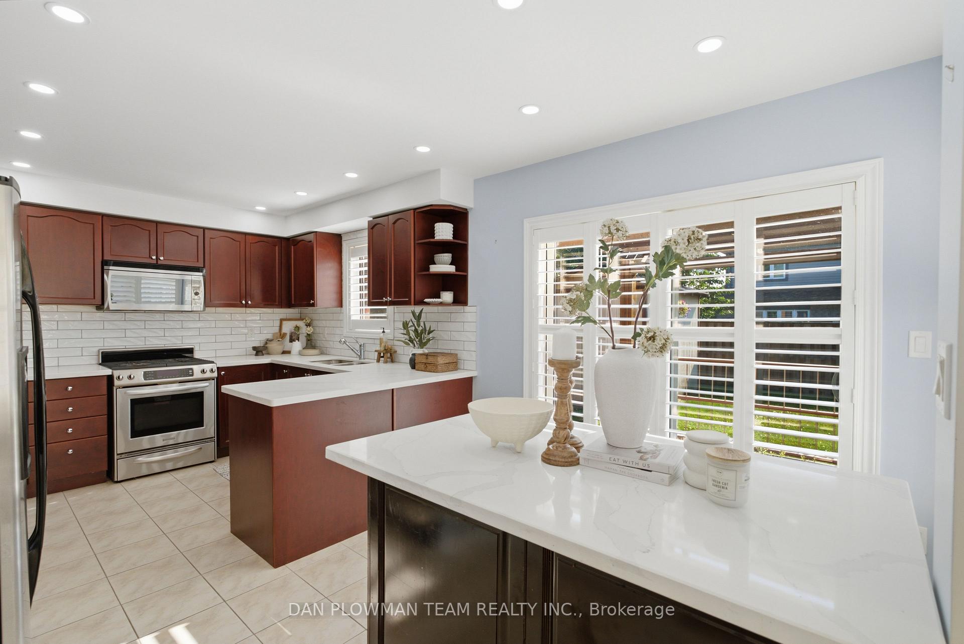 Photo 9 of 679 Oxbow Crescent, Oshawa, Eastdale — HOMEH